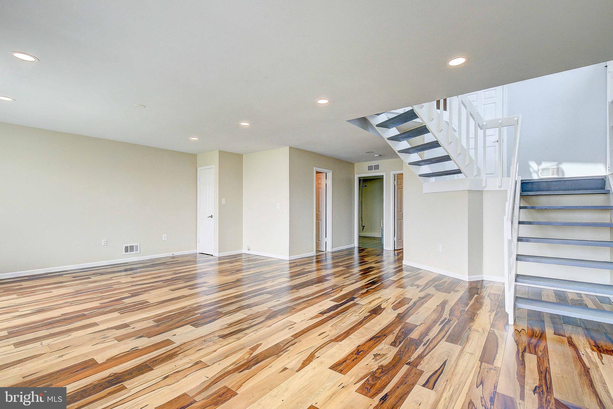 CHESAPEAKE STATION - Residential Lease