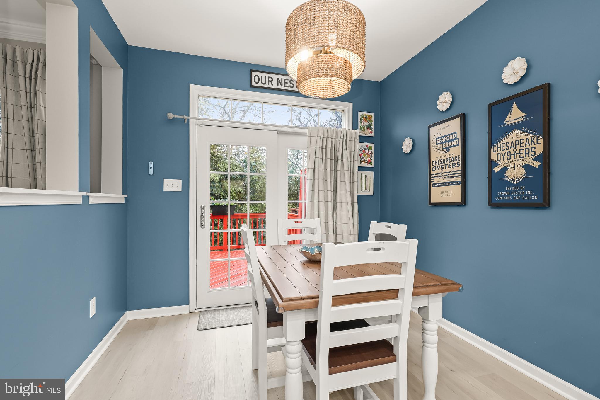 COLLEGE HILLS - Residential