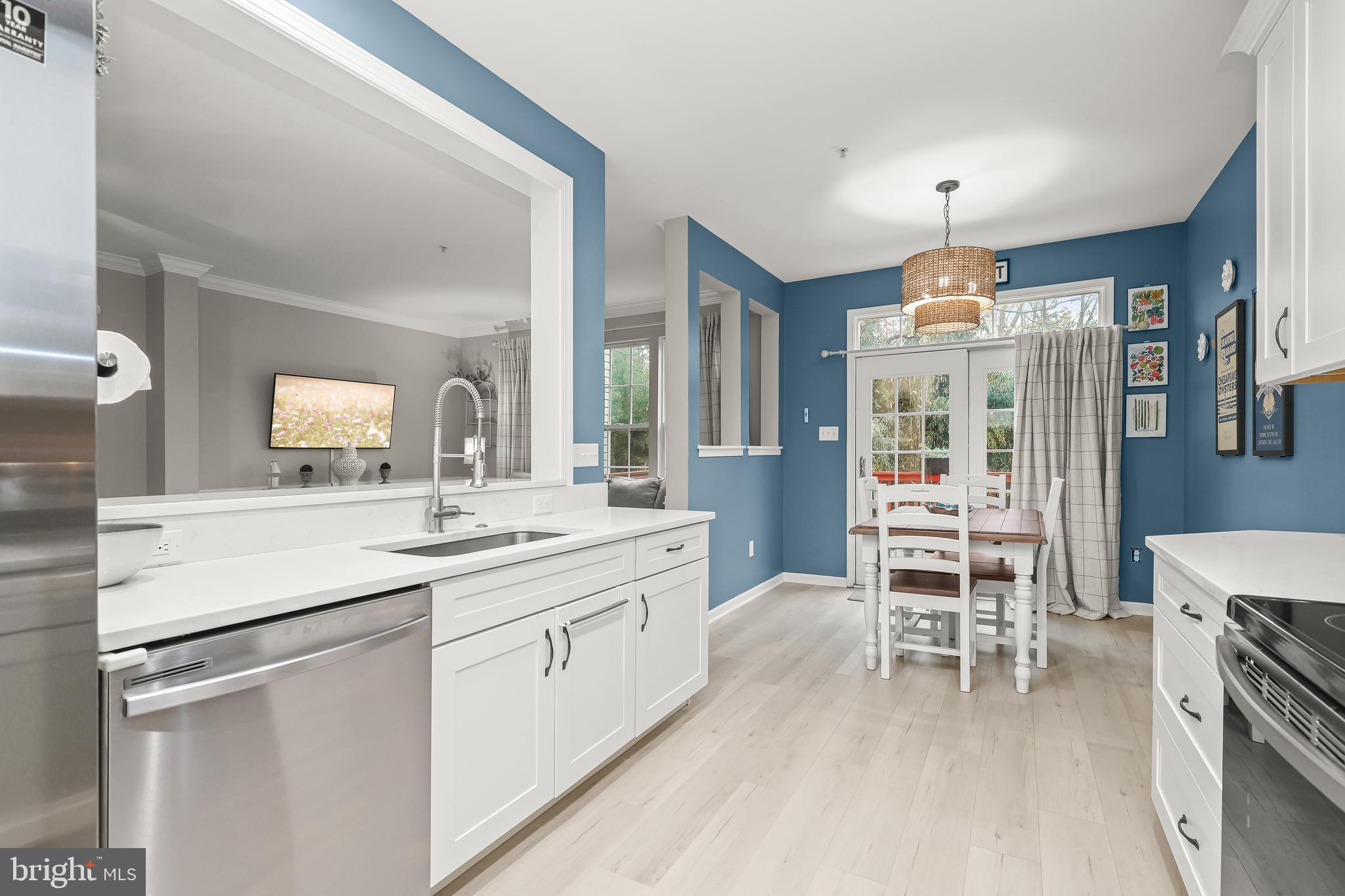 COLLEGE HILLS - Residential