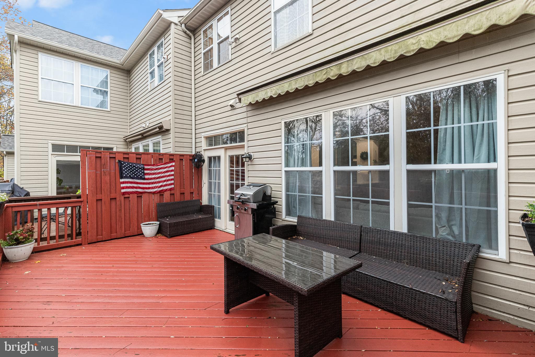 COLLEGE HILLS - Residential