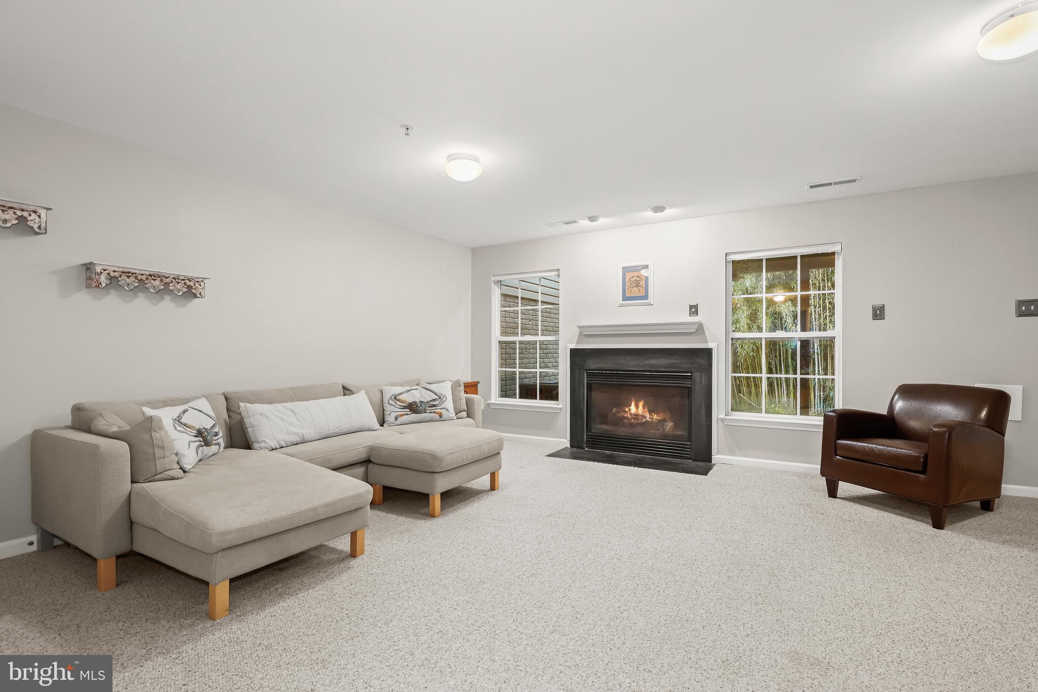 COLLEGE HILLS - Residential