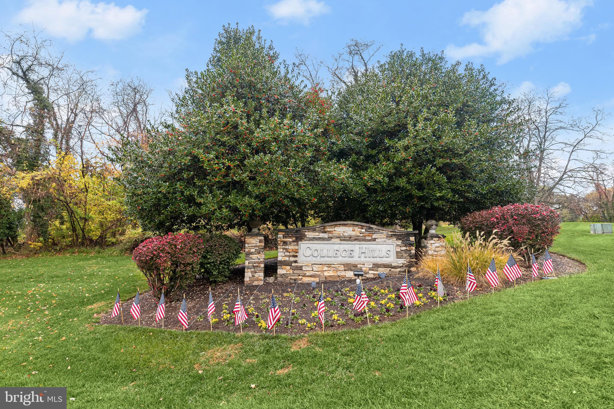 COLLEGE HILLS - Residential