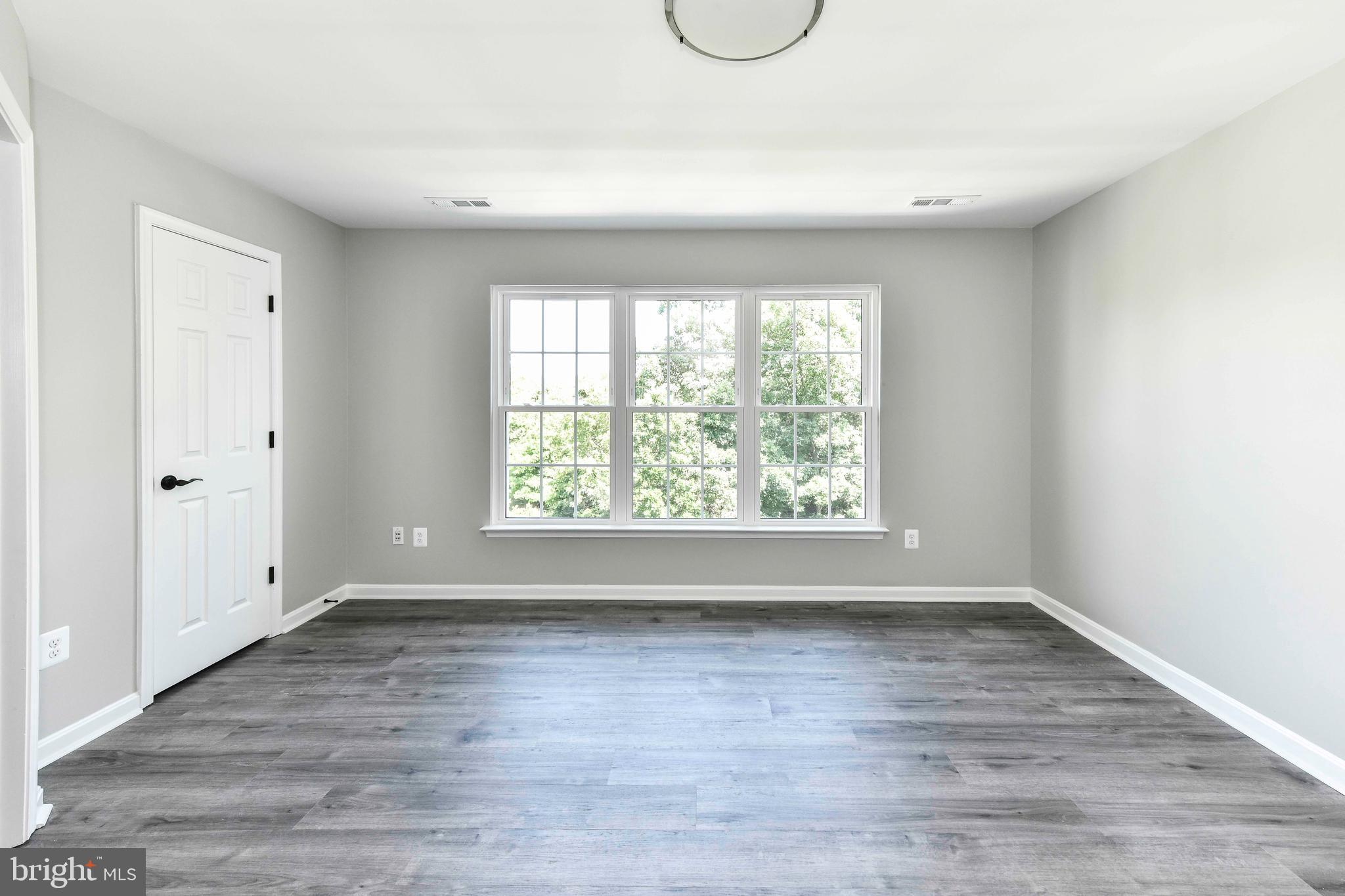 LANSDOWNE ON THE POTOMAC - Residential Lease