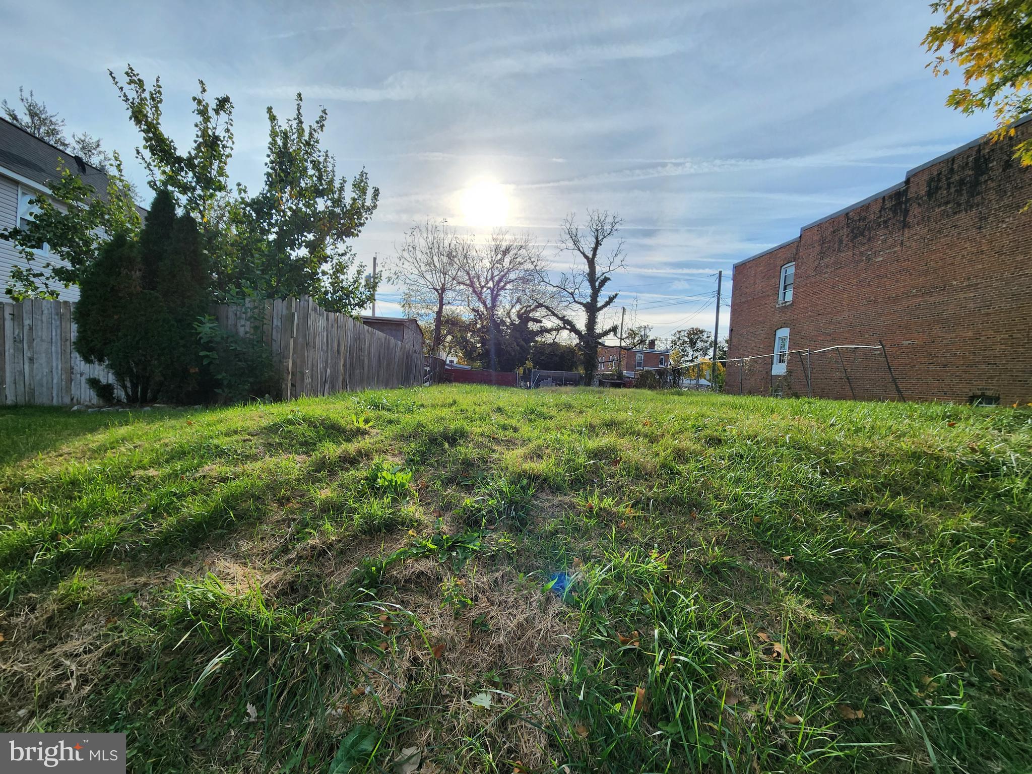 SAINT JOSEPHS - Land