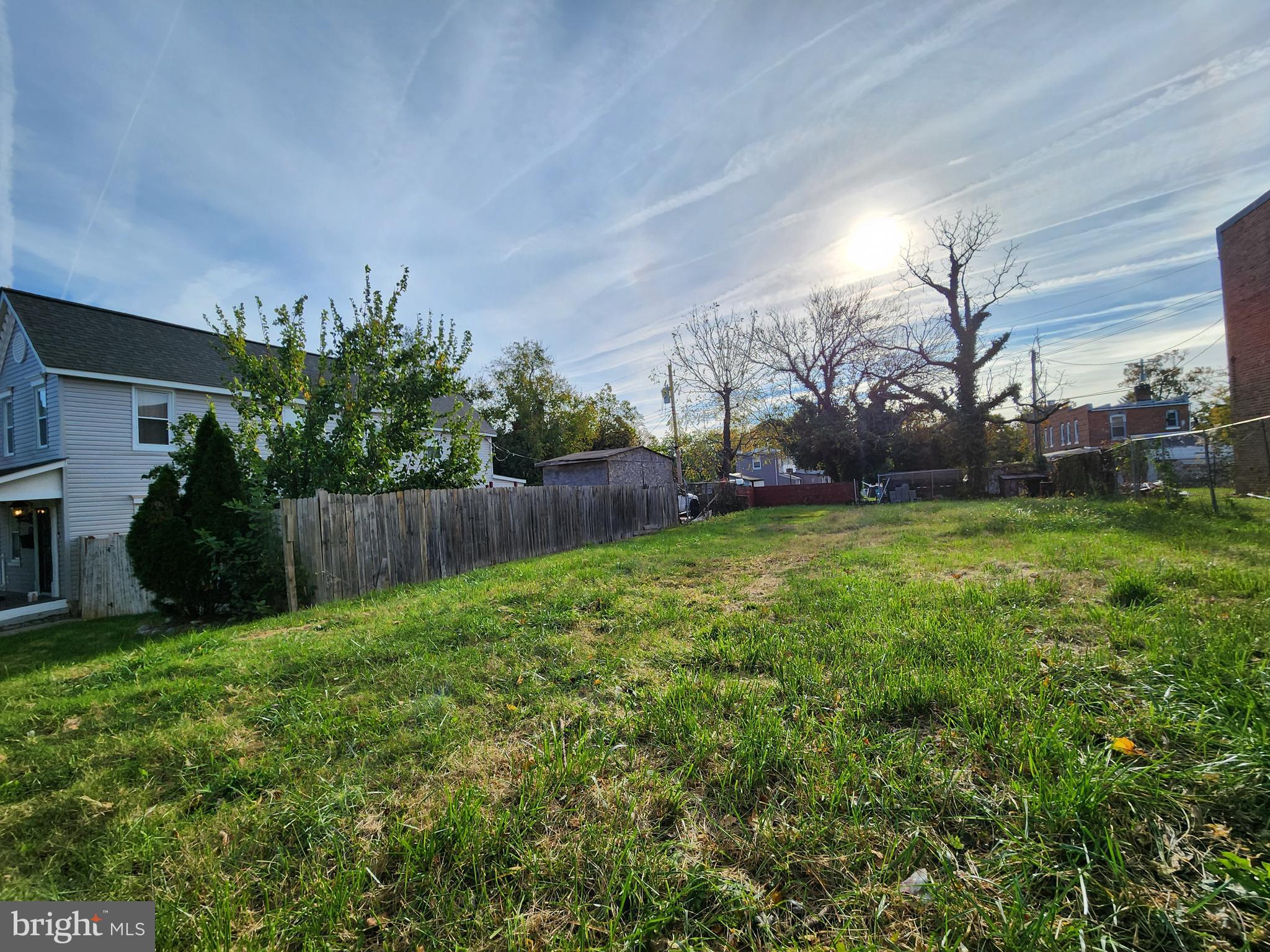 SAINT JOSEPHS - Land