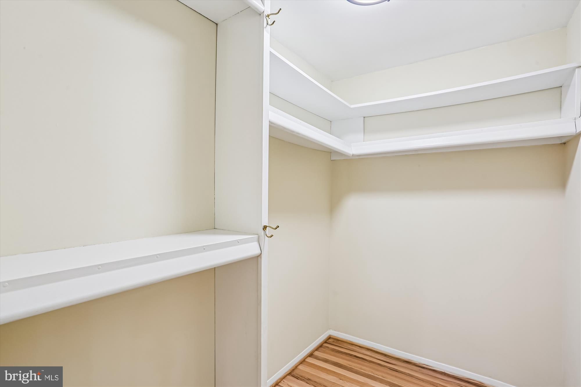 POTOMAC COMMONS - Residential