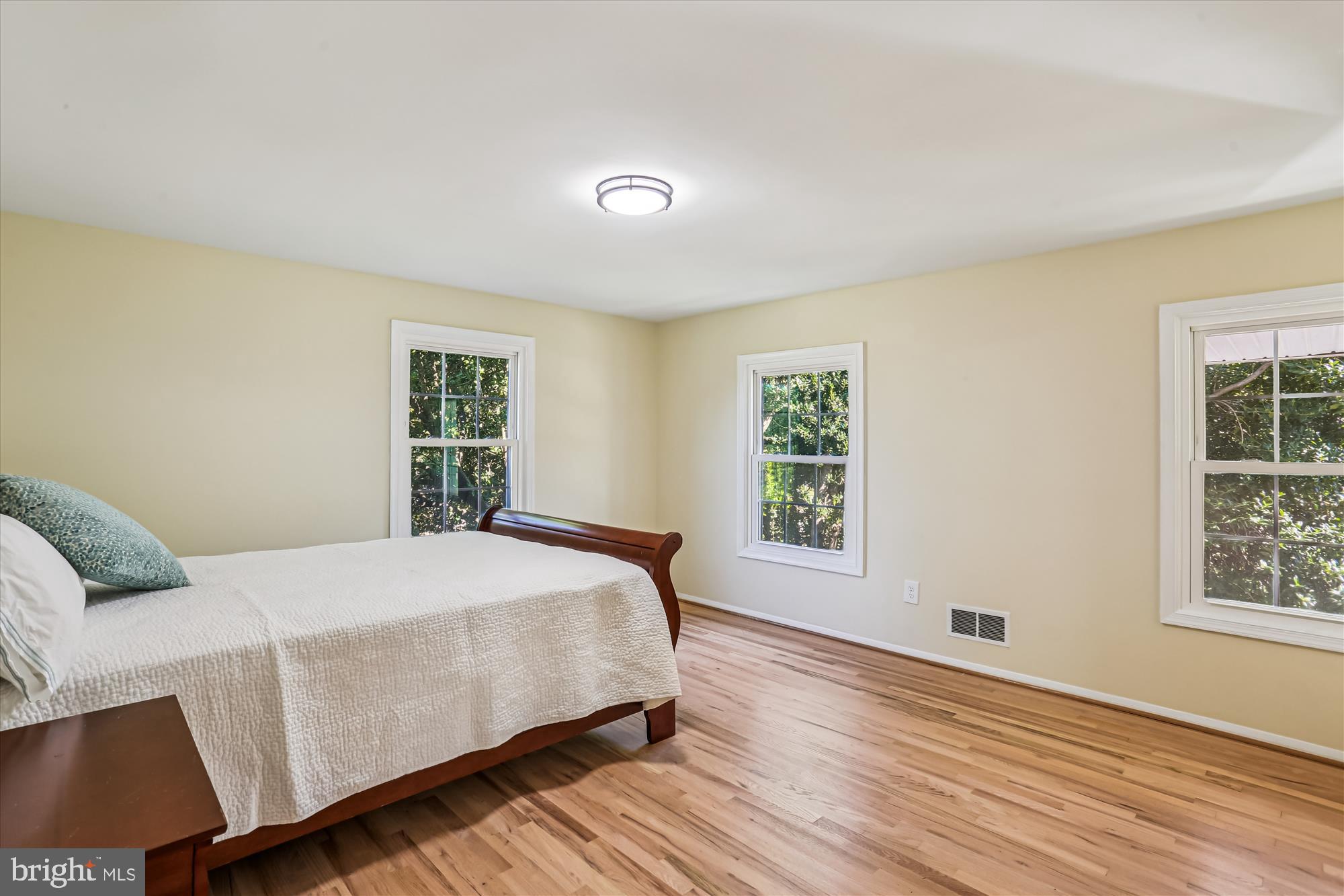 POTOMAC COMMONS - Residential