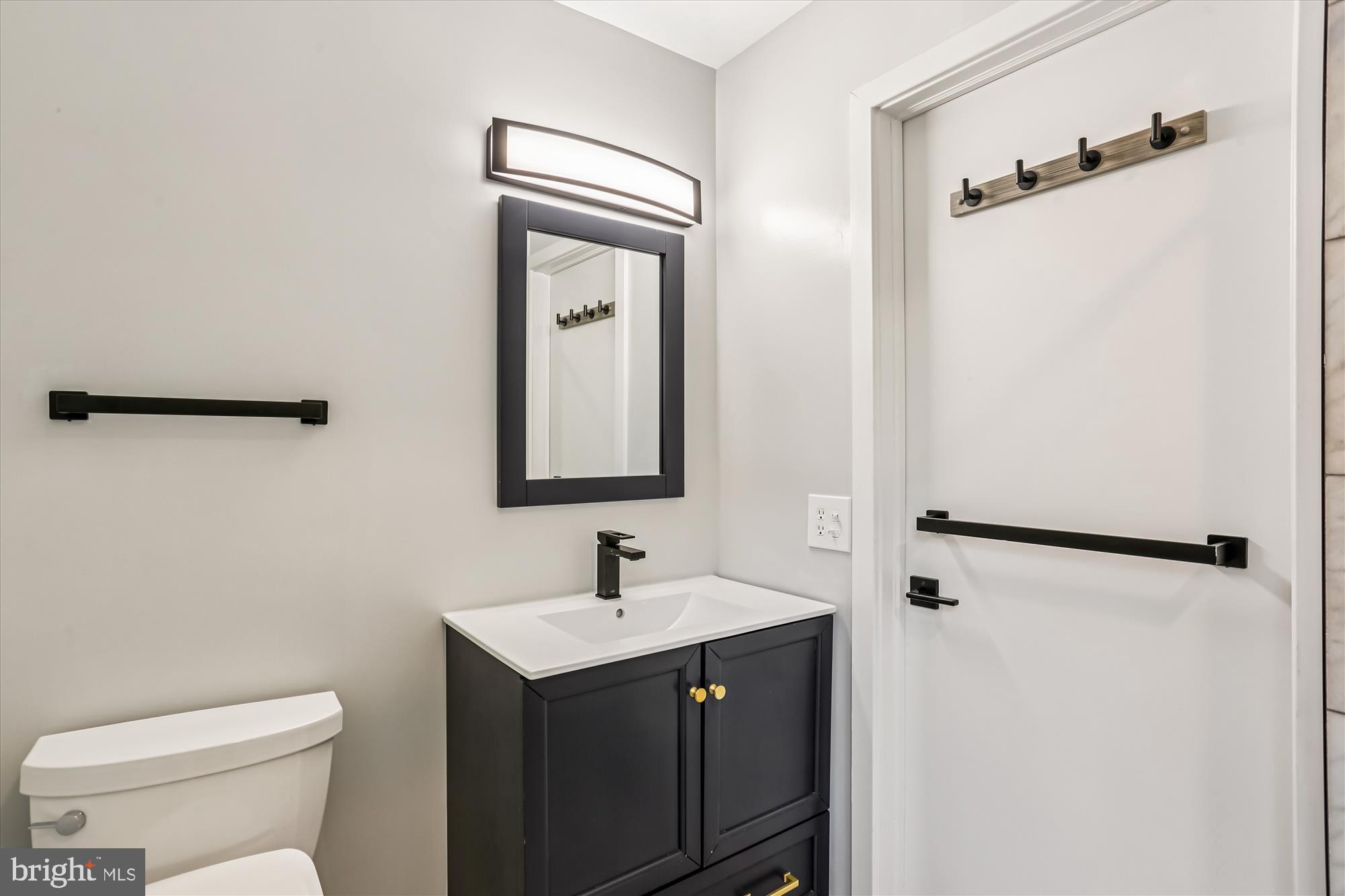 POTOMAC COMMONS - Residential