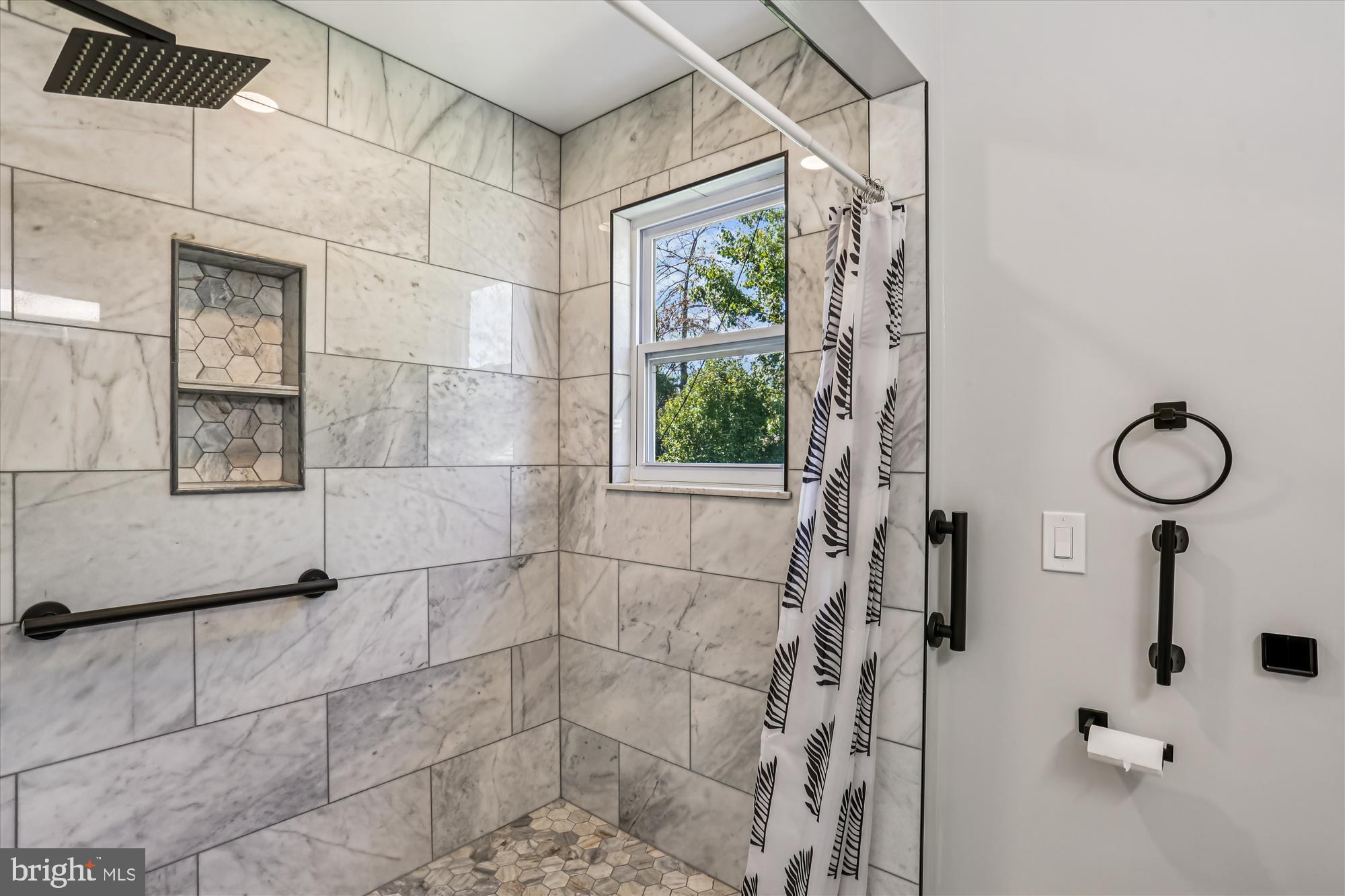 POTOMAC COMMONS - Residential