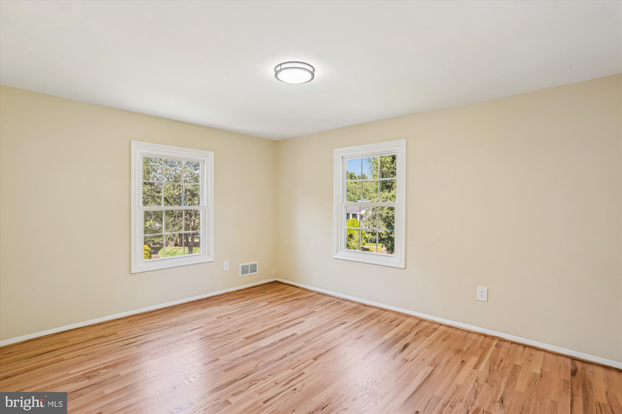 POTOMAC COMMONS - Residential