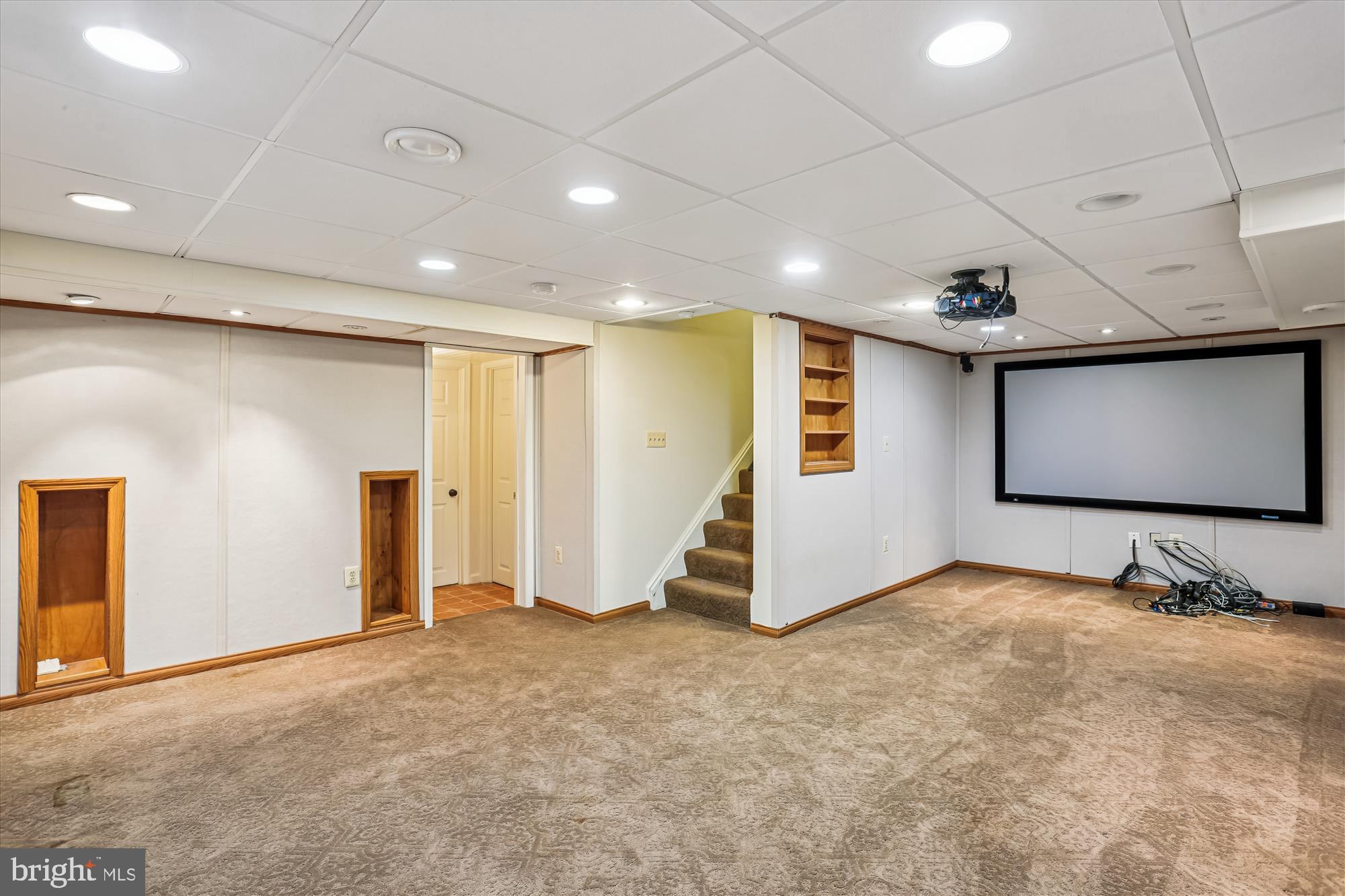 POTOMAC COMMONS - Residential