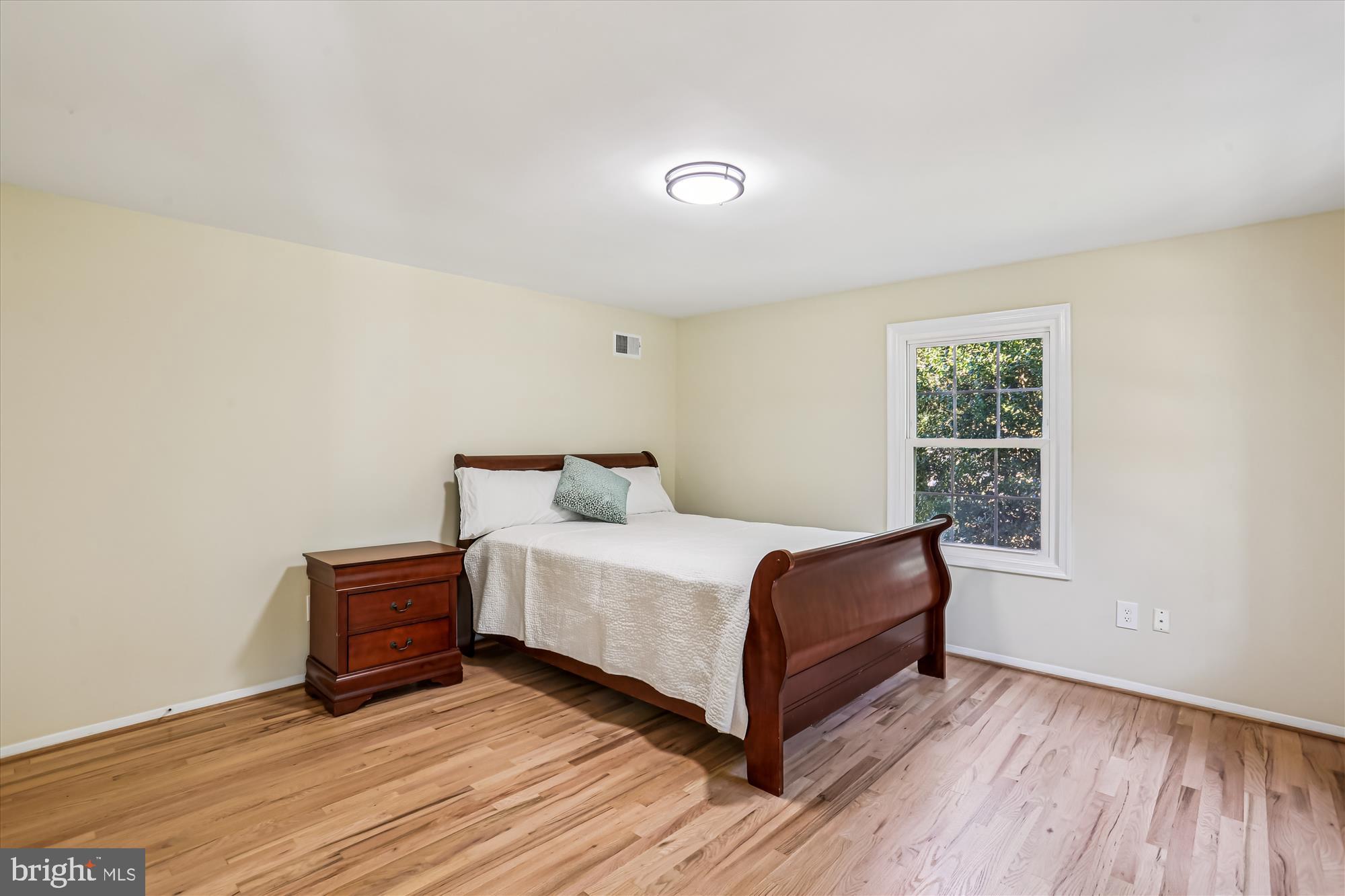 POTOMAC COMMONS - Residential