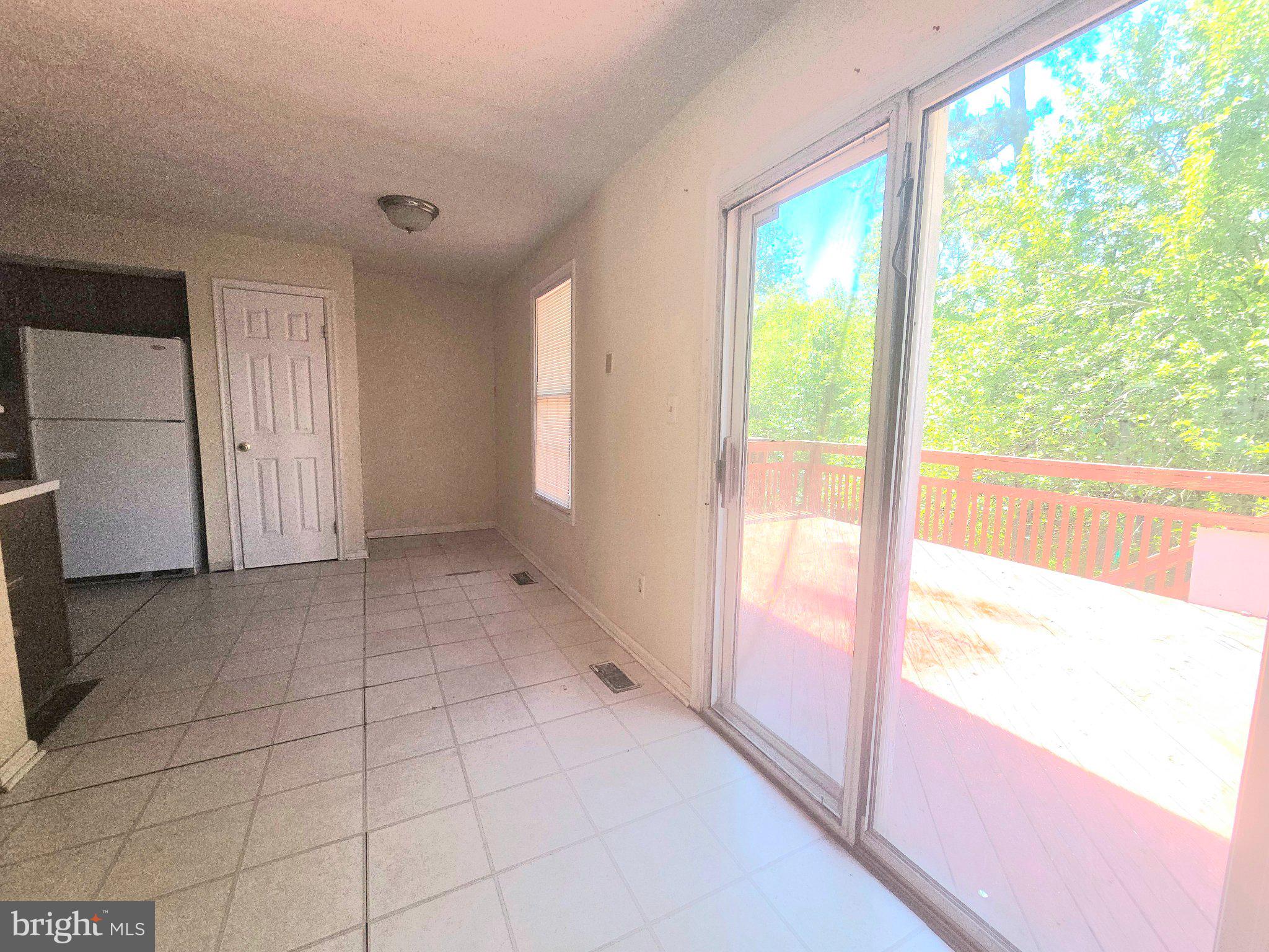 SEVEN OAKS - Residential
