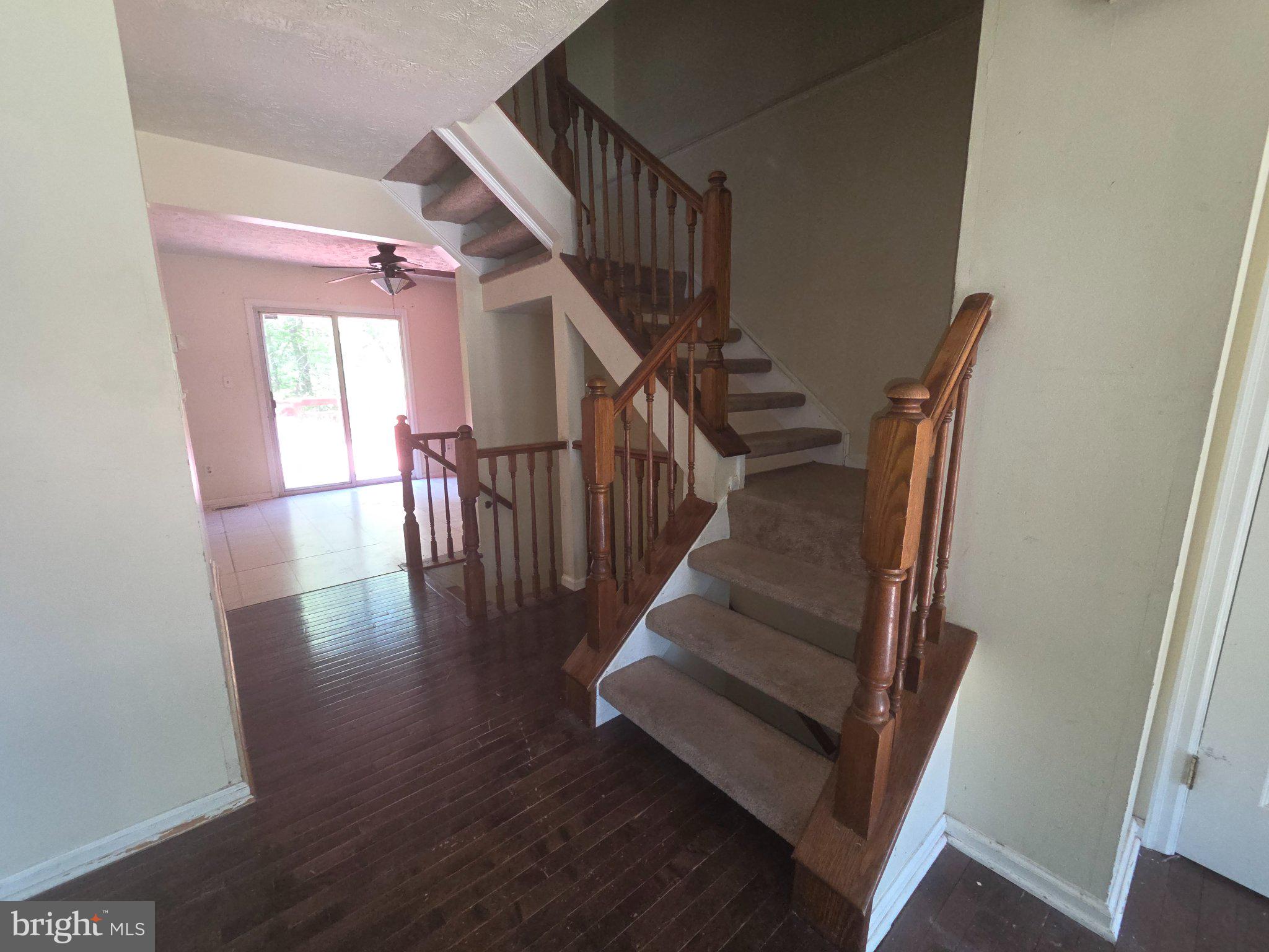 SEVEN OAKS - Residential