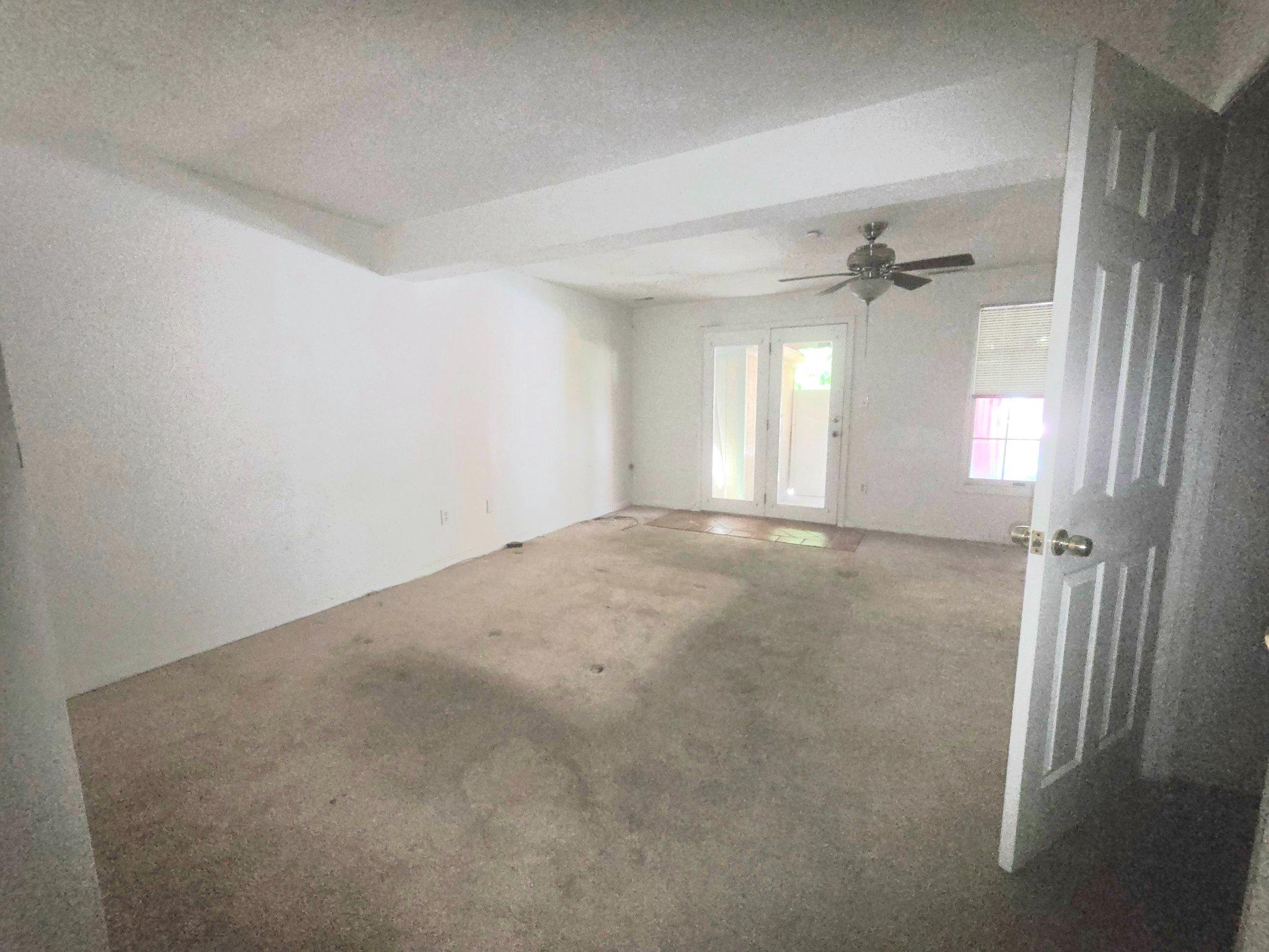 SEVEN OAKS - Residential