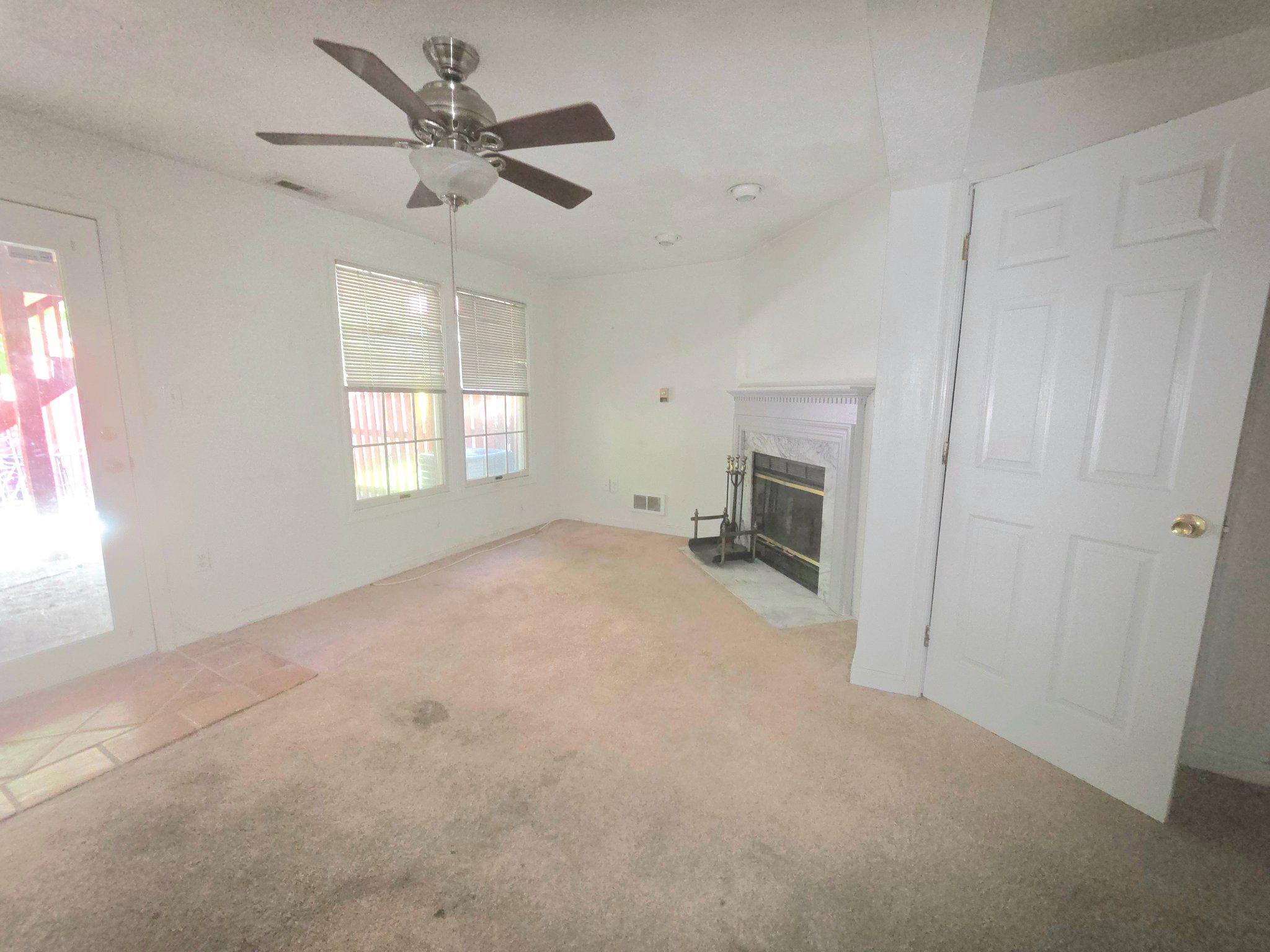 SEVEN OAKS - Residential