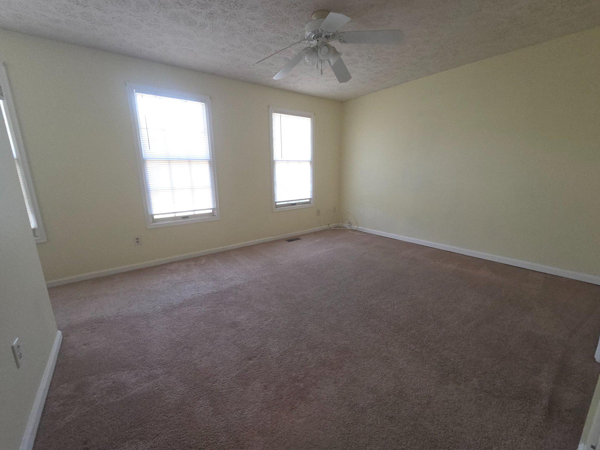 SEVEN OAKS - Residential