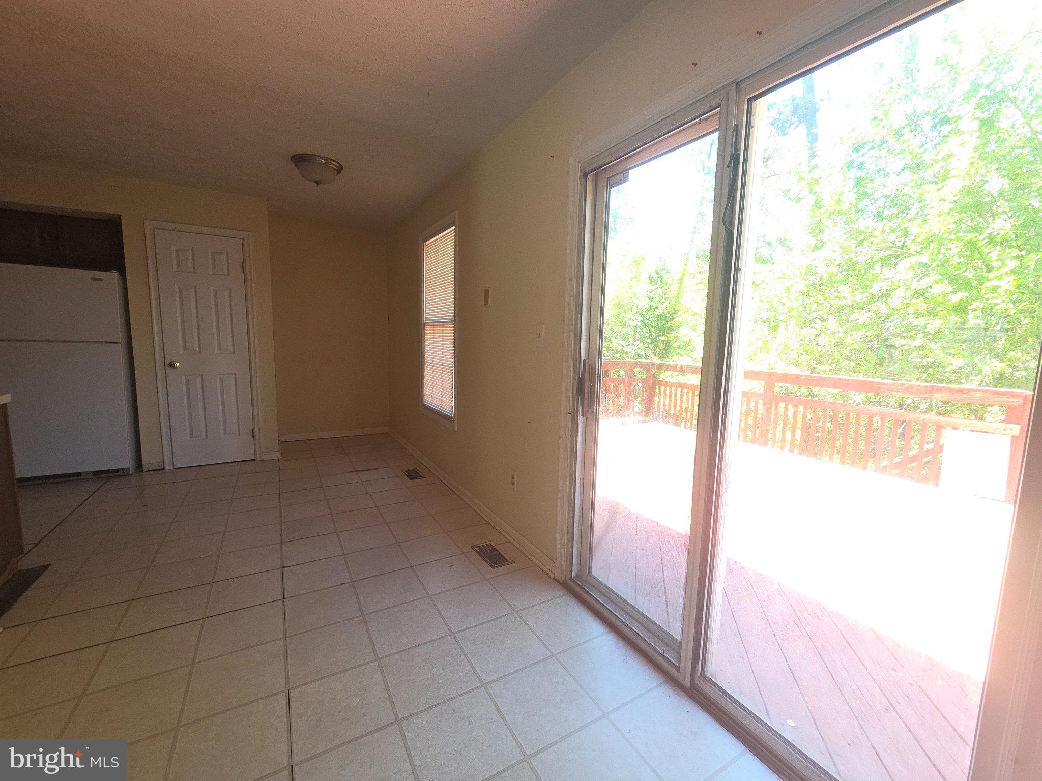 SEVEN OAKS - Residential