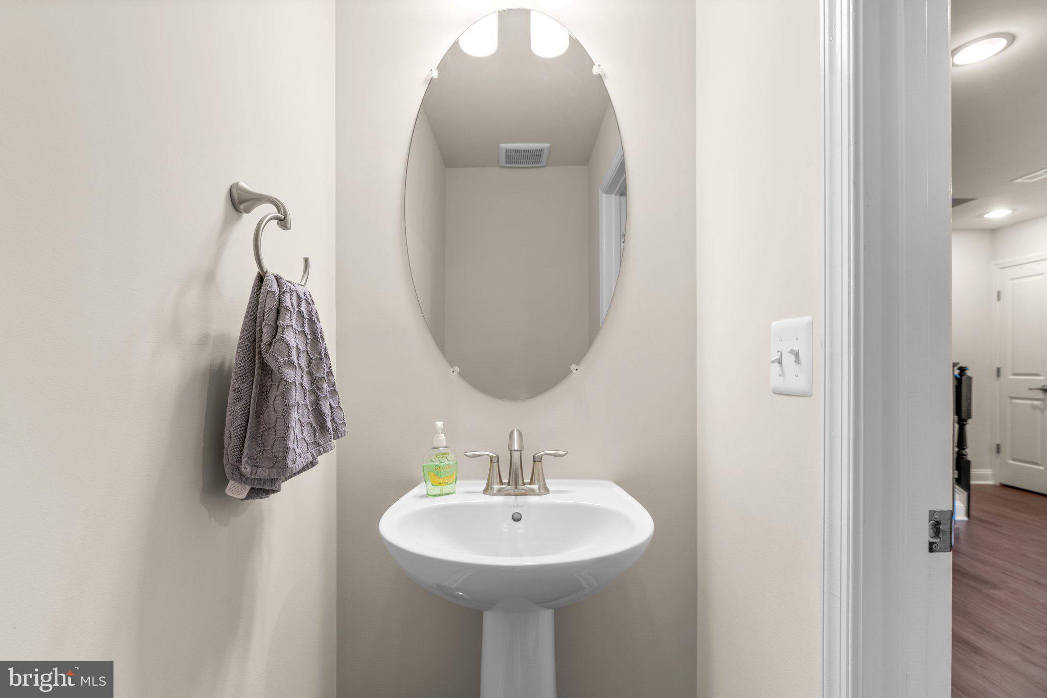 OXFORD SQUARE - Residential