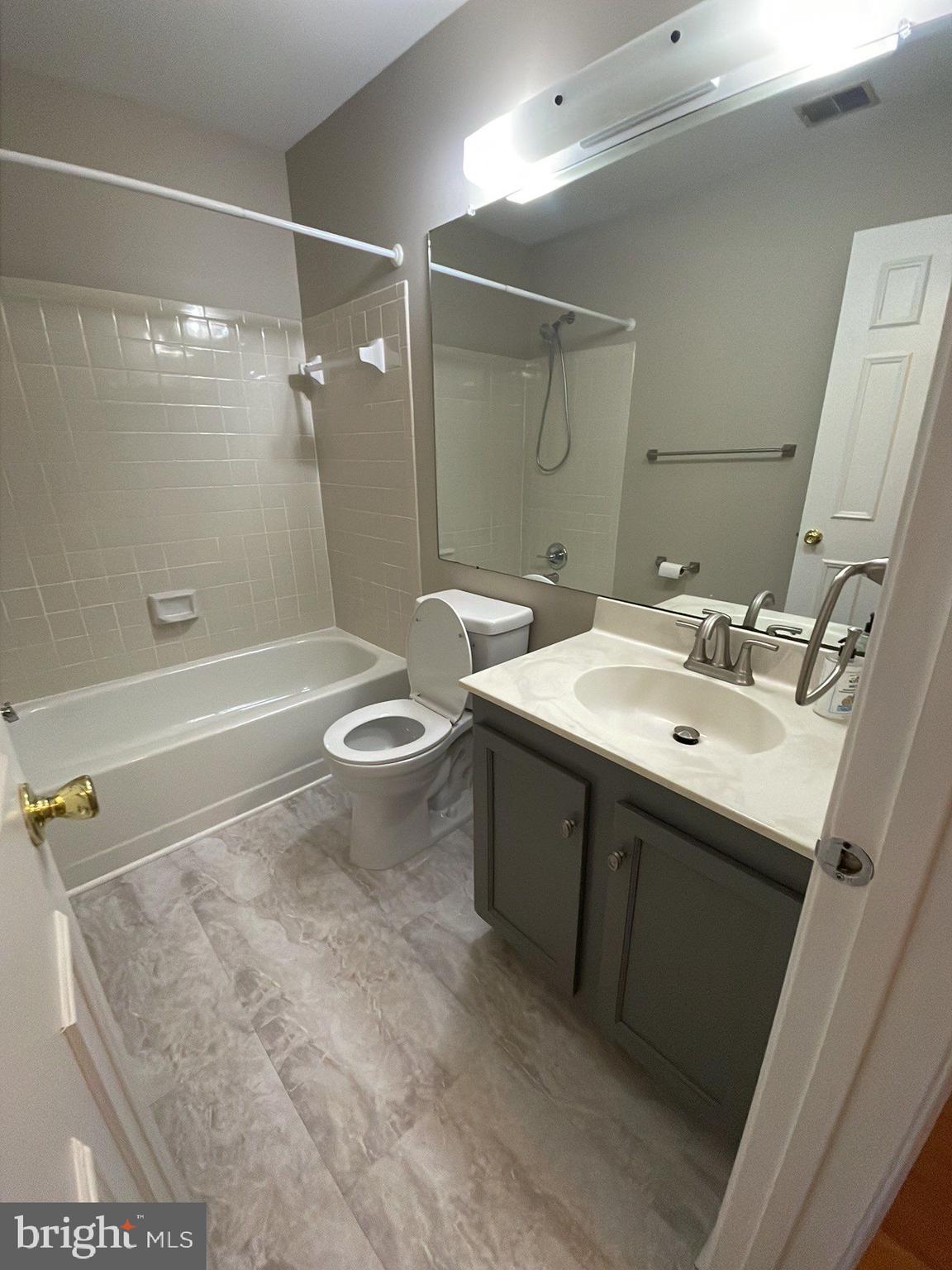 WATERS HOUSE - Residential Lease