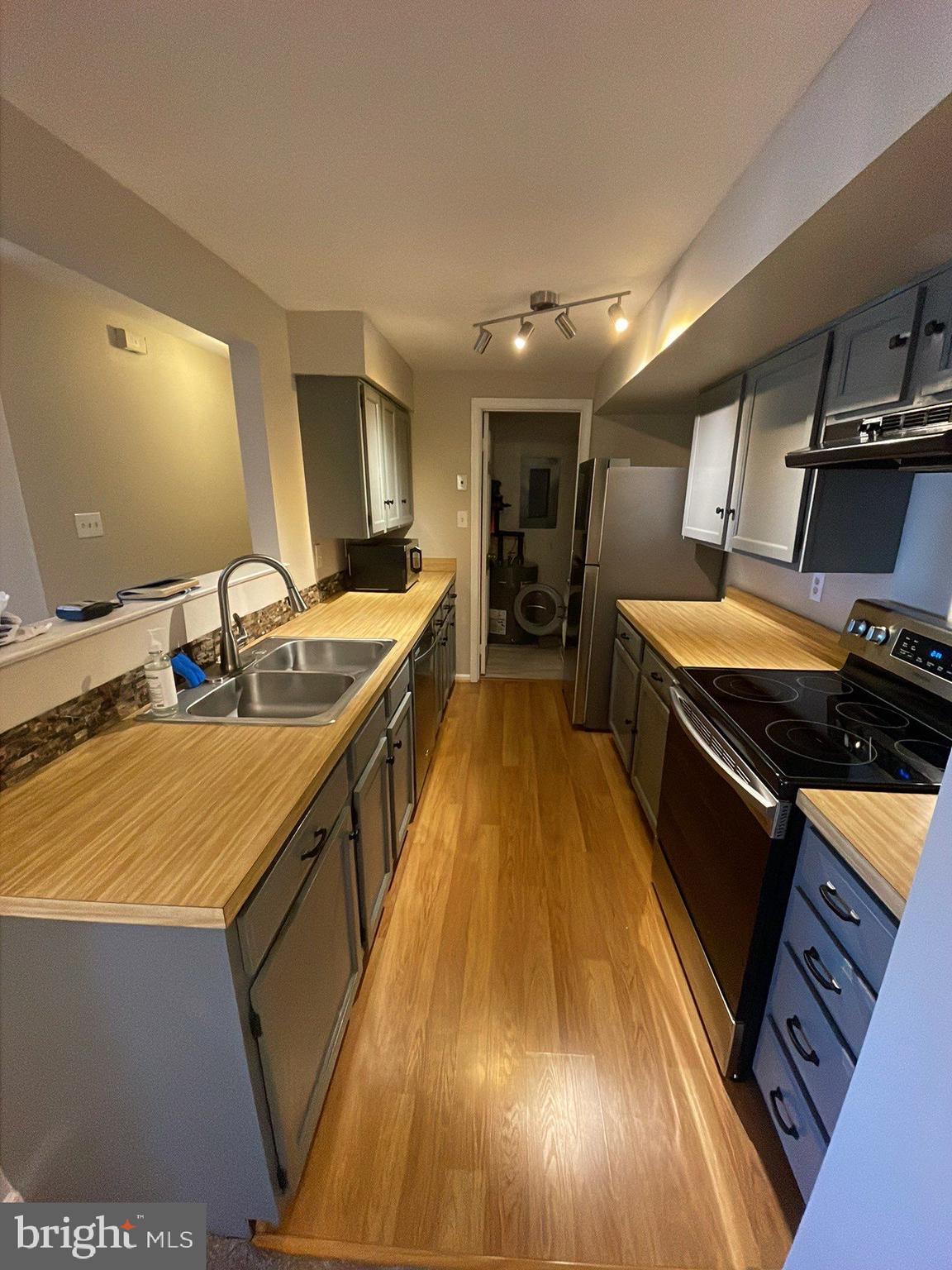 WATERS HOUSE - Residential Lease