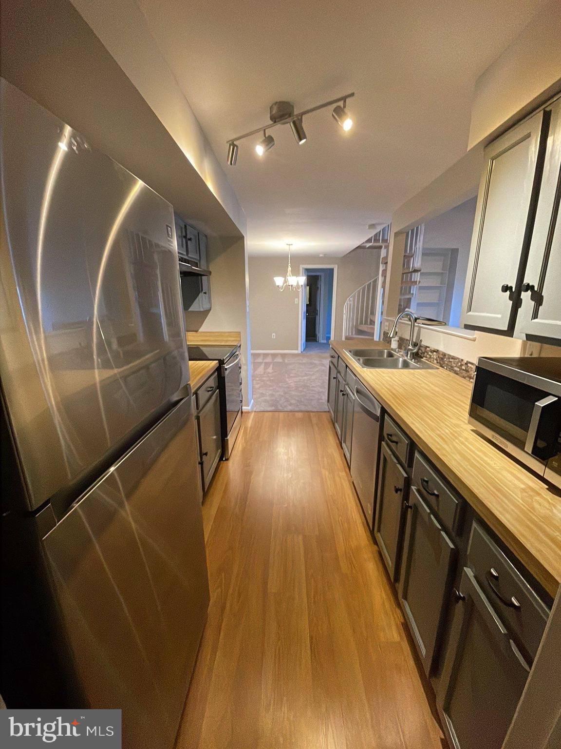 WATERS HOUSE - Residential Lease