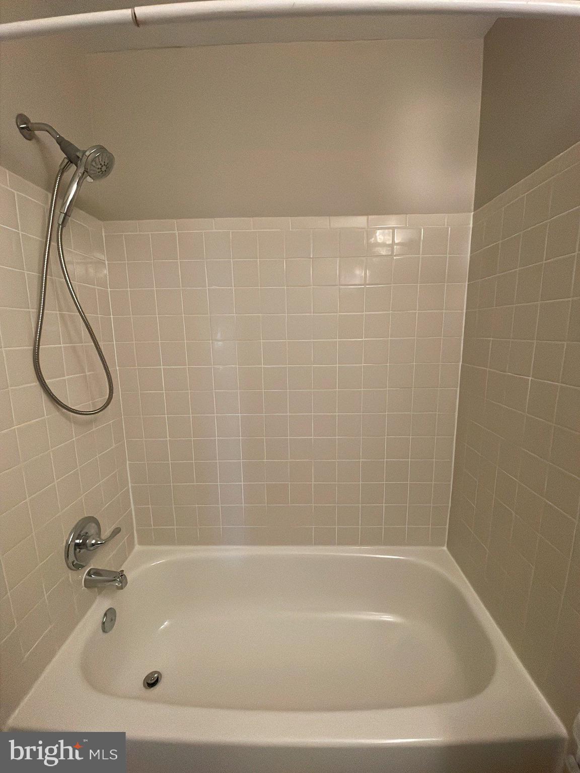 WATERS HOUSE - Residential Lease