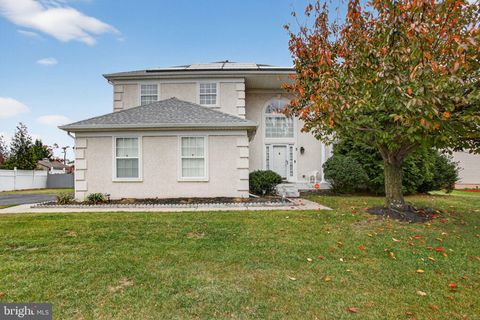 Photo of 3 Horseshoe Drive, BURLINGTON, NJ 08016 (MLS # NJBL2098892)