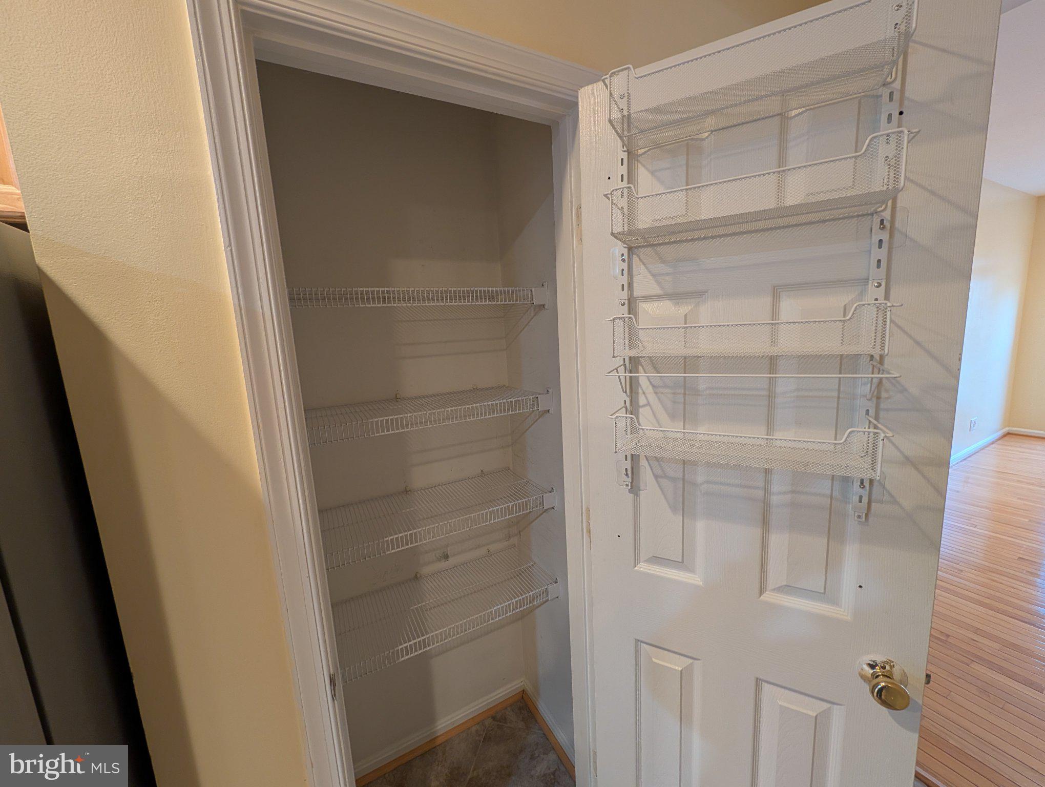 TALL OAKS - Residential