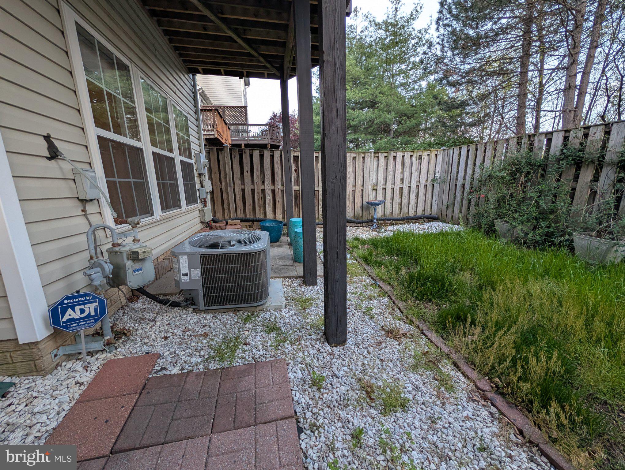 TALL OAKS - Residential