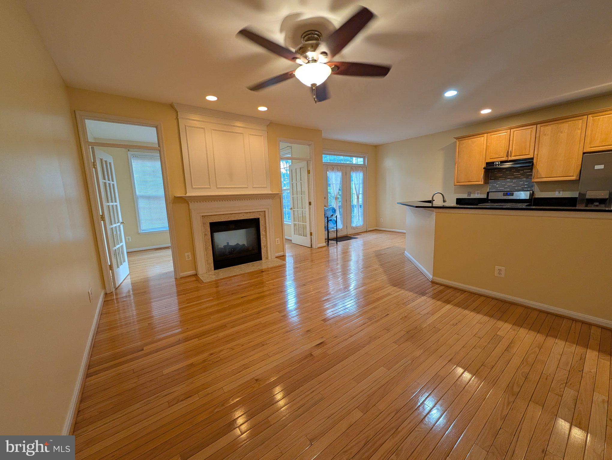 TALL OAKS - Residential