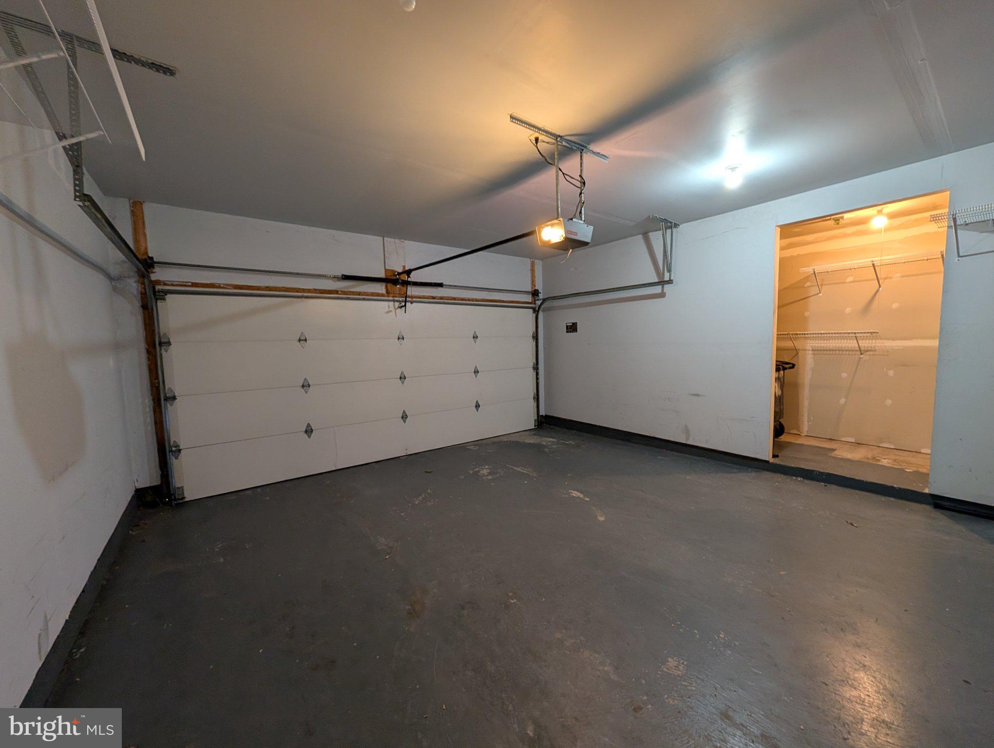 TALL OAKS - Residential