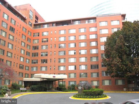 Photo of 1121 Arlington Boulevard #314, ARLINGTON, VA 22209 (MLS # VAAR2072880)