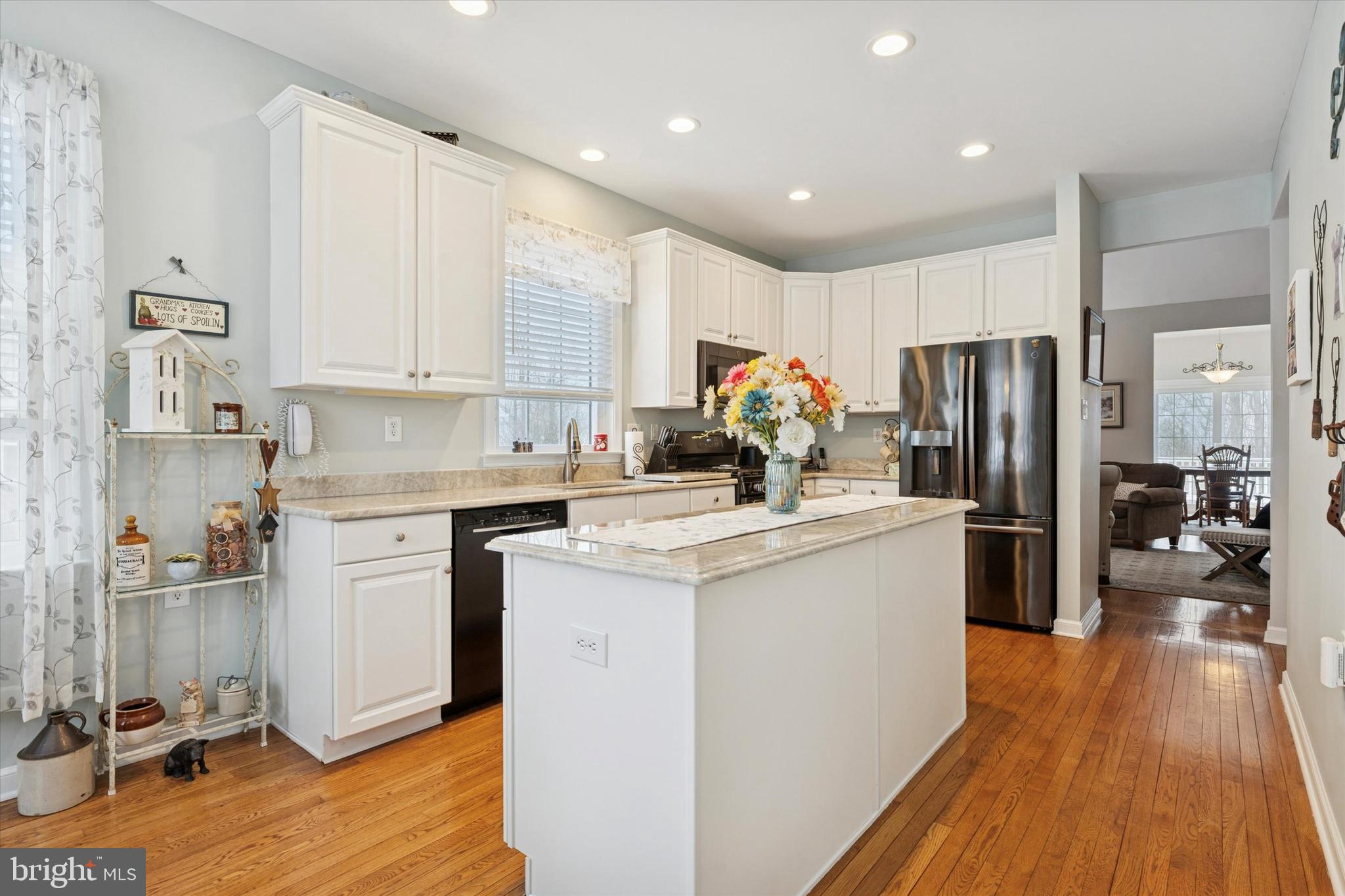 VILLAGES AT HILLVIEW - Residential