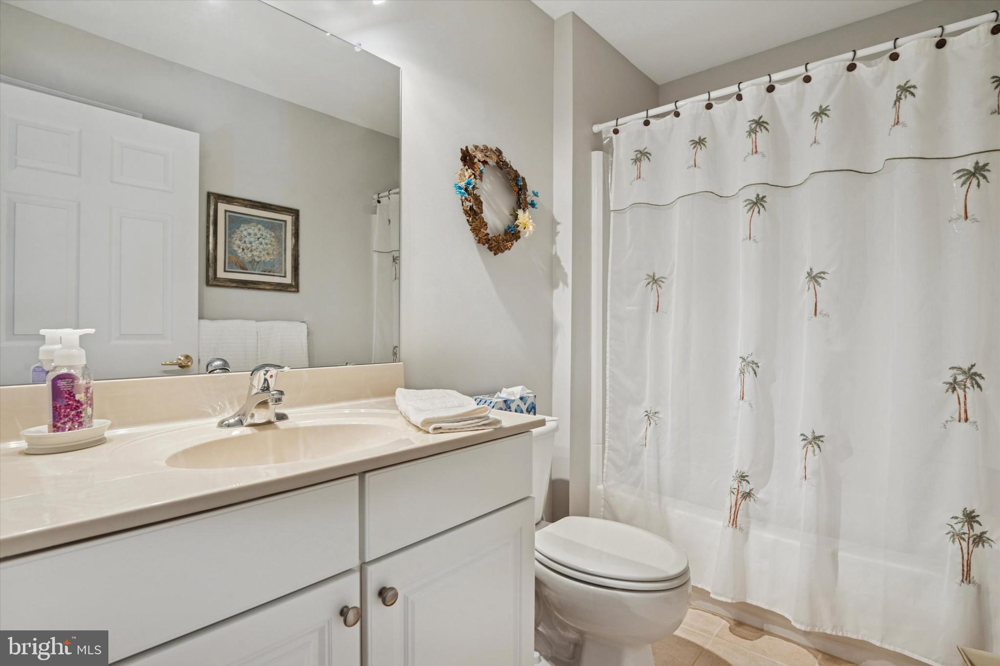 VILLAGES AT HILLVIEW - Residential