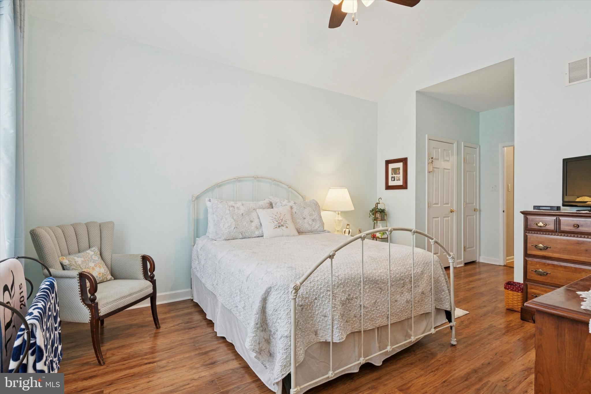 VILLAGES AT HILLVIEW - Residential