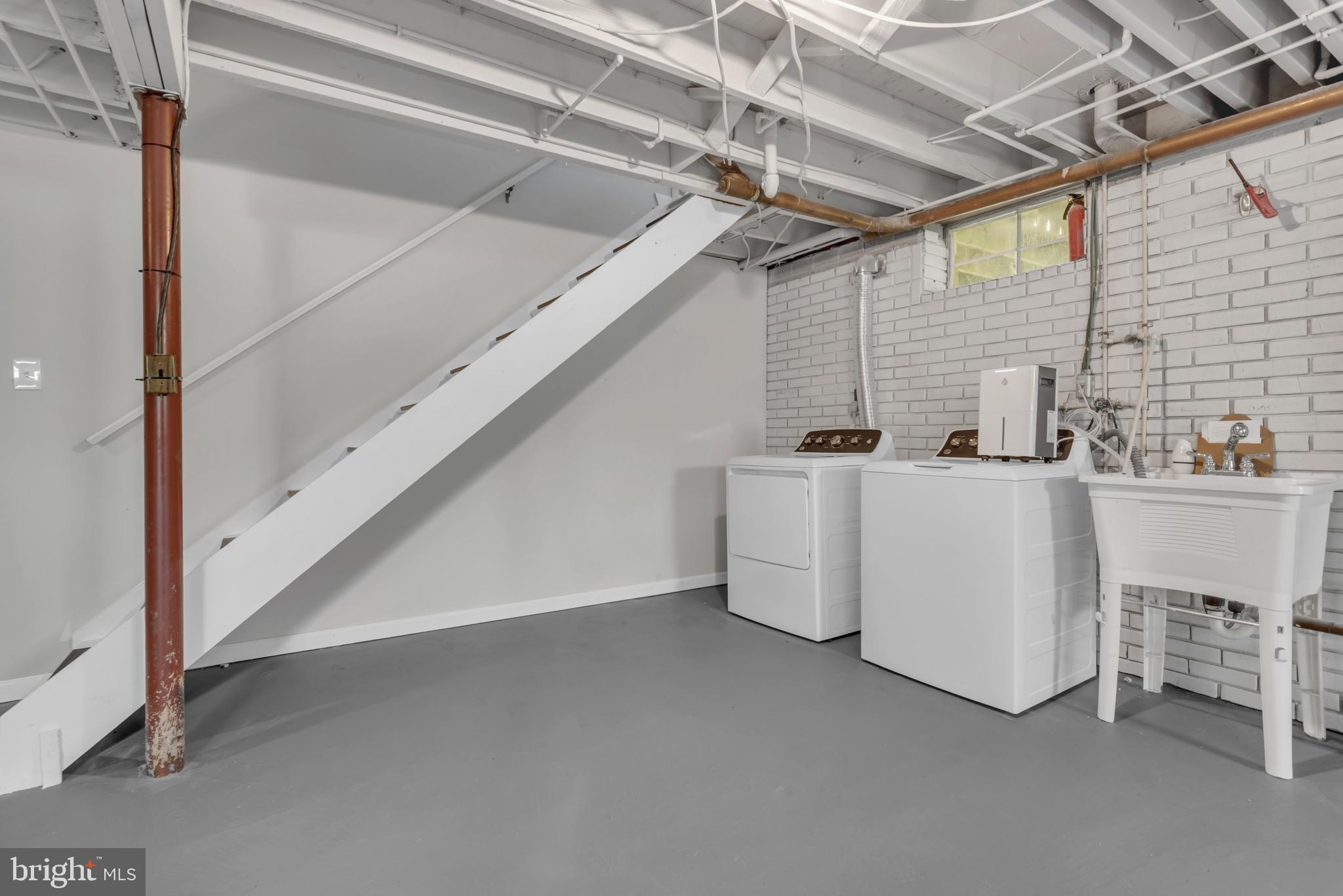 SWEET AIR ESTATES - Residential