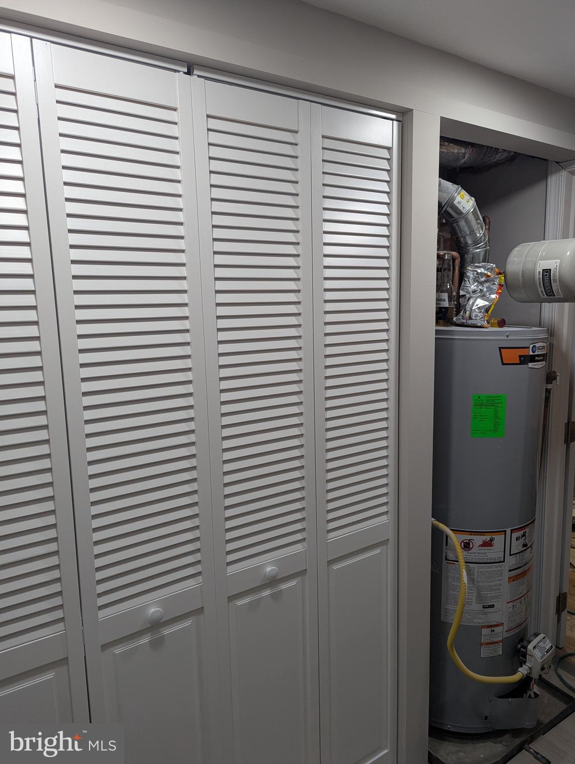 TWINBROOK - Residential Lease