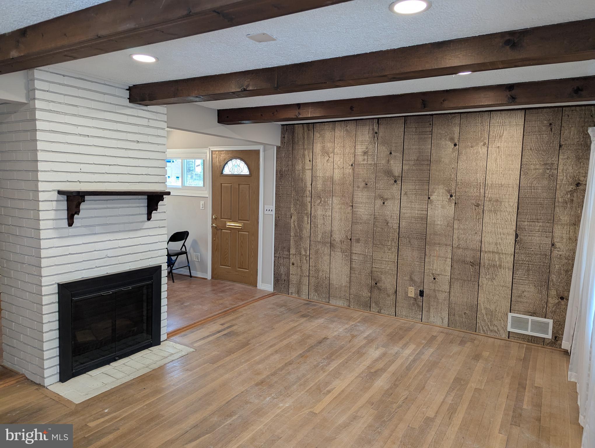 TWINBROOK - Residential Lease