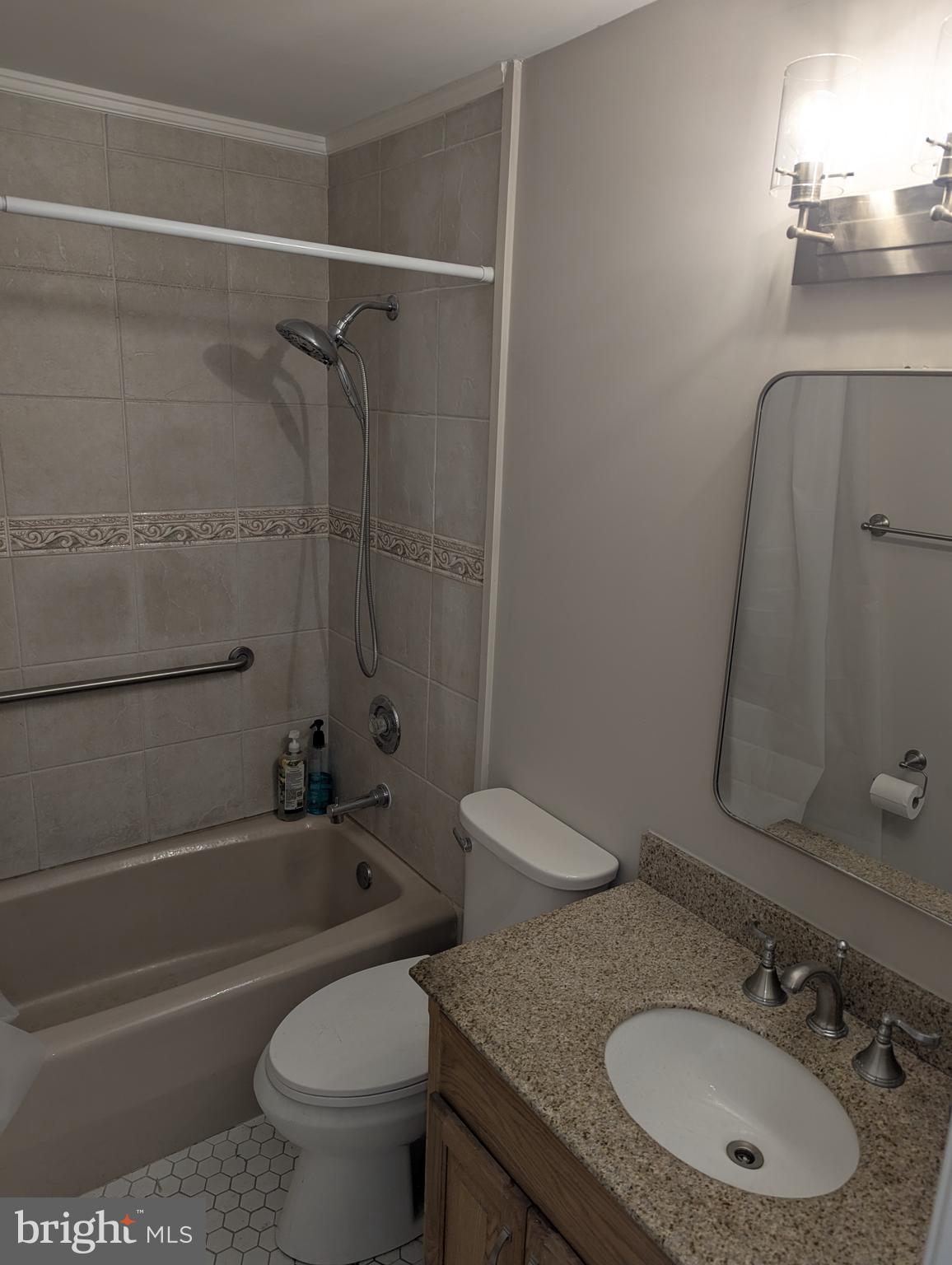 TWINBROOK - Residential Lease