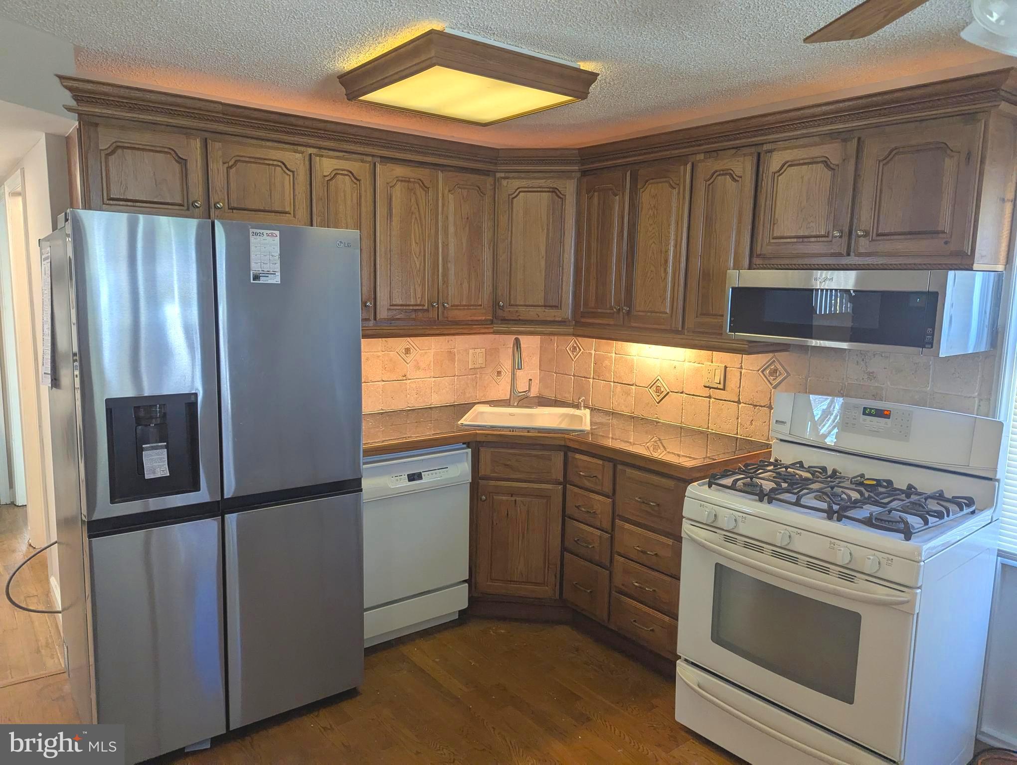 TWINBROOK - Residential Lease