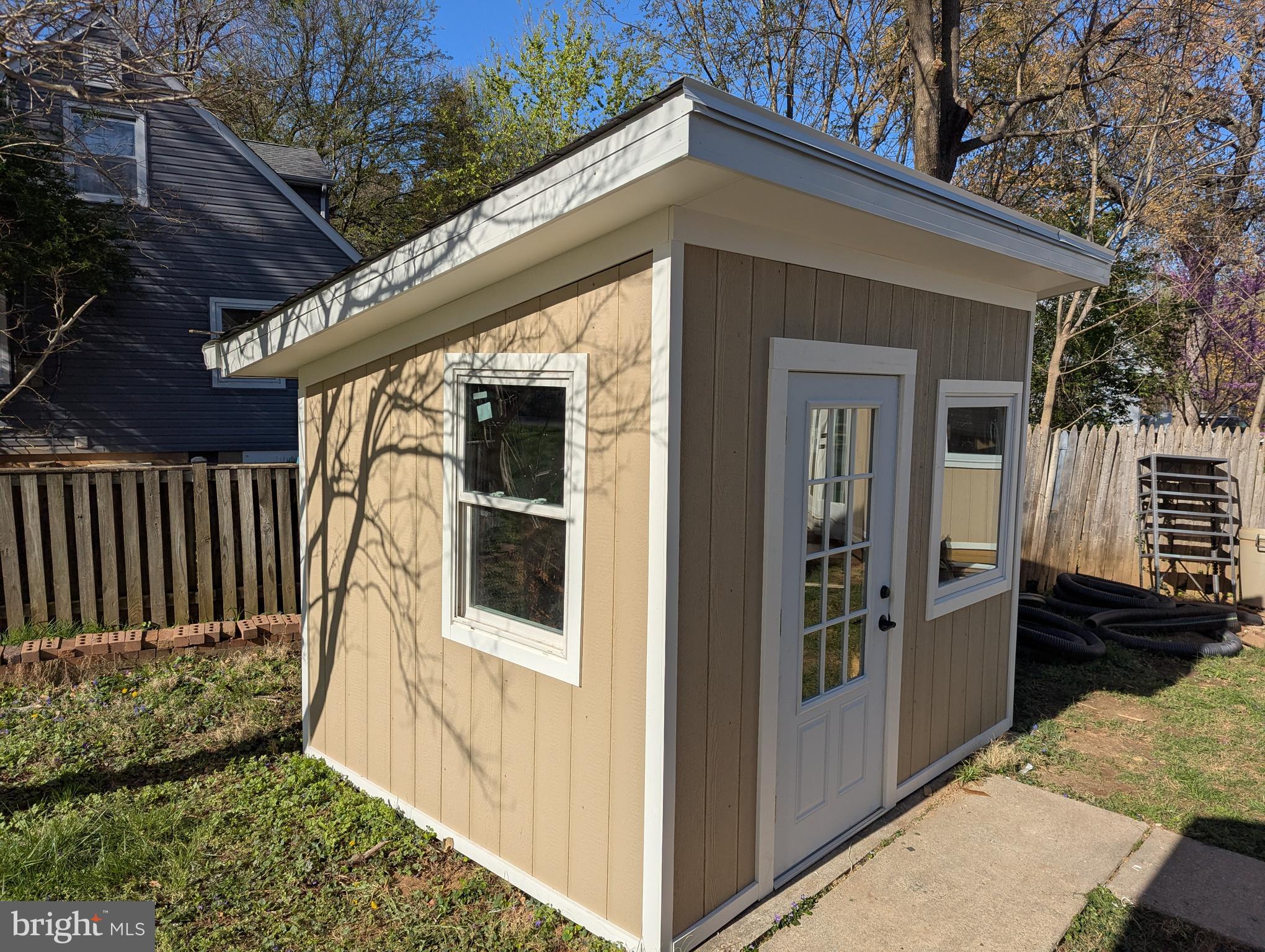 TWINBROOK - Residential Lease