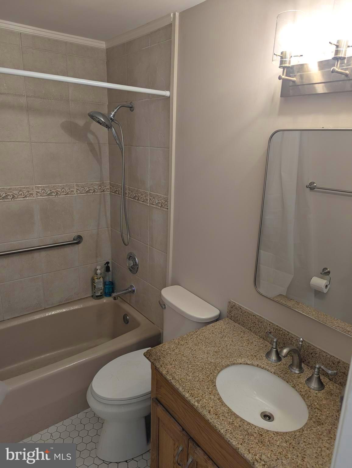 TWINBROOK - Residential Lease