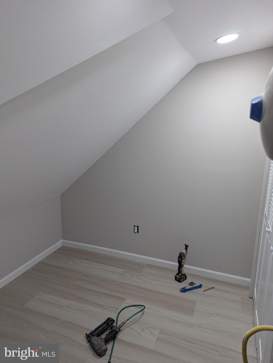 TWINBROOK - Residential Lease