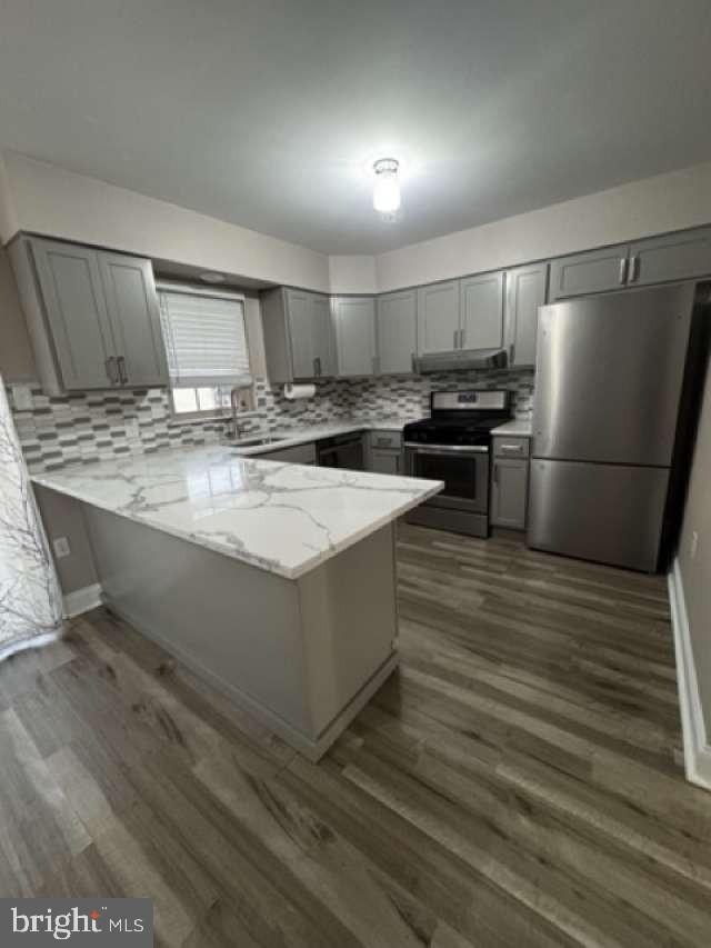 527 MAPLE GLEN CIRCLE