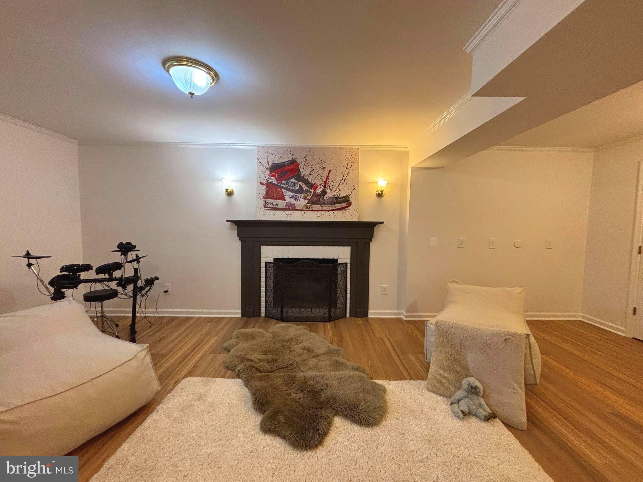 FALLS HILL - Residential