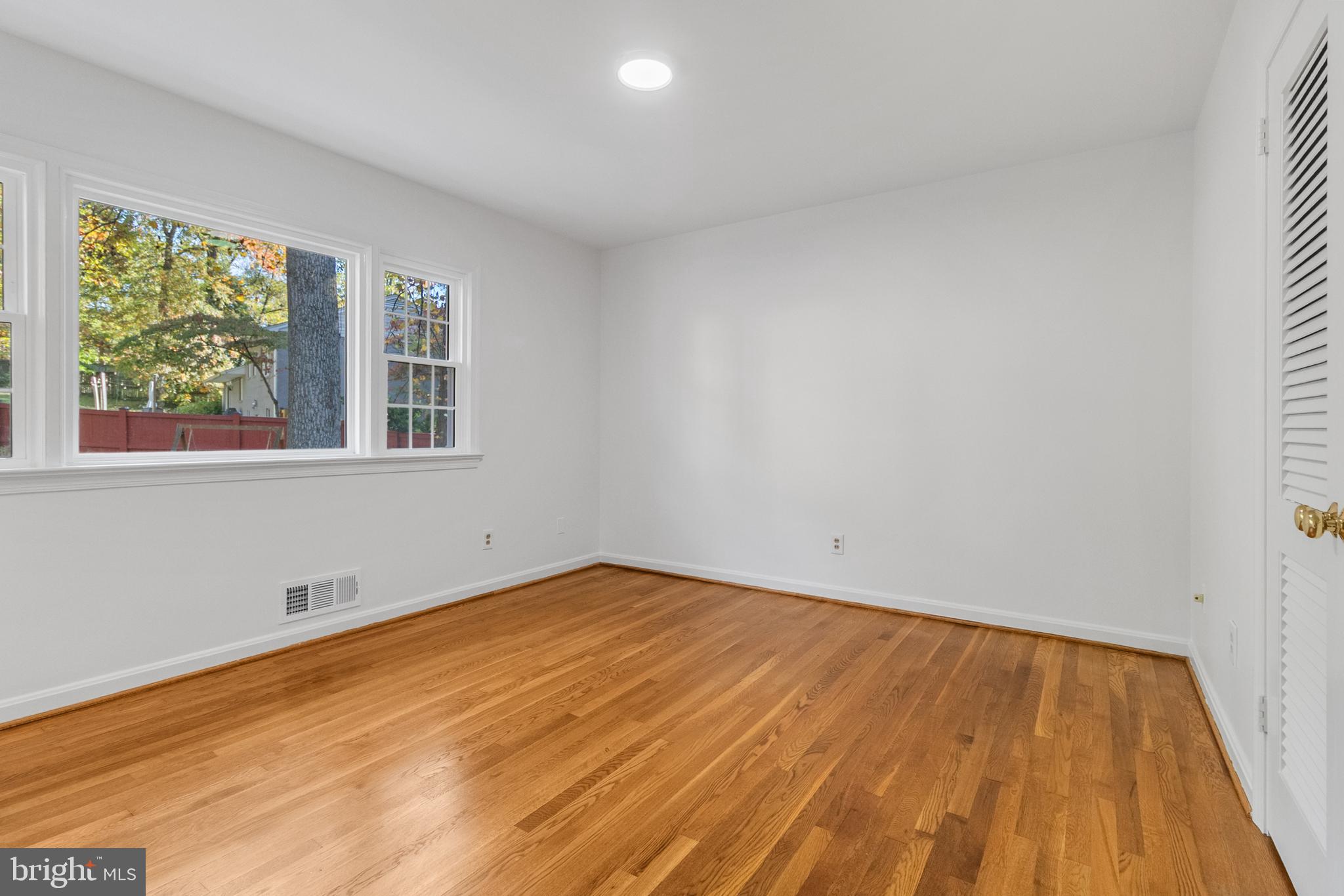 FALLS HILL - Residential