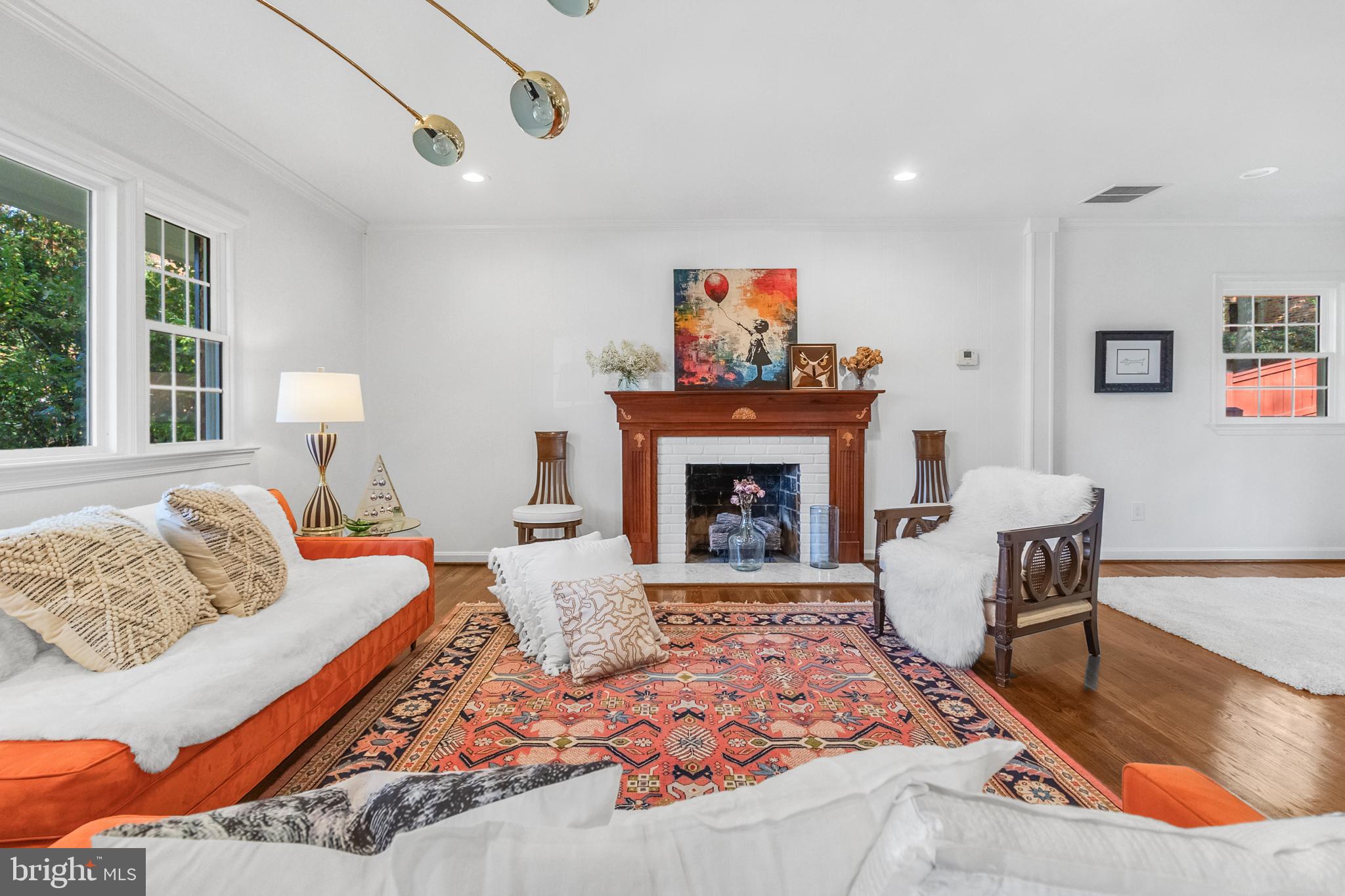 FALLS HILL - Residential