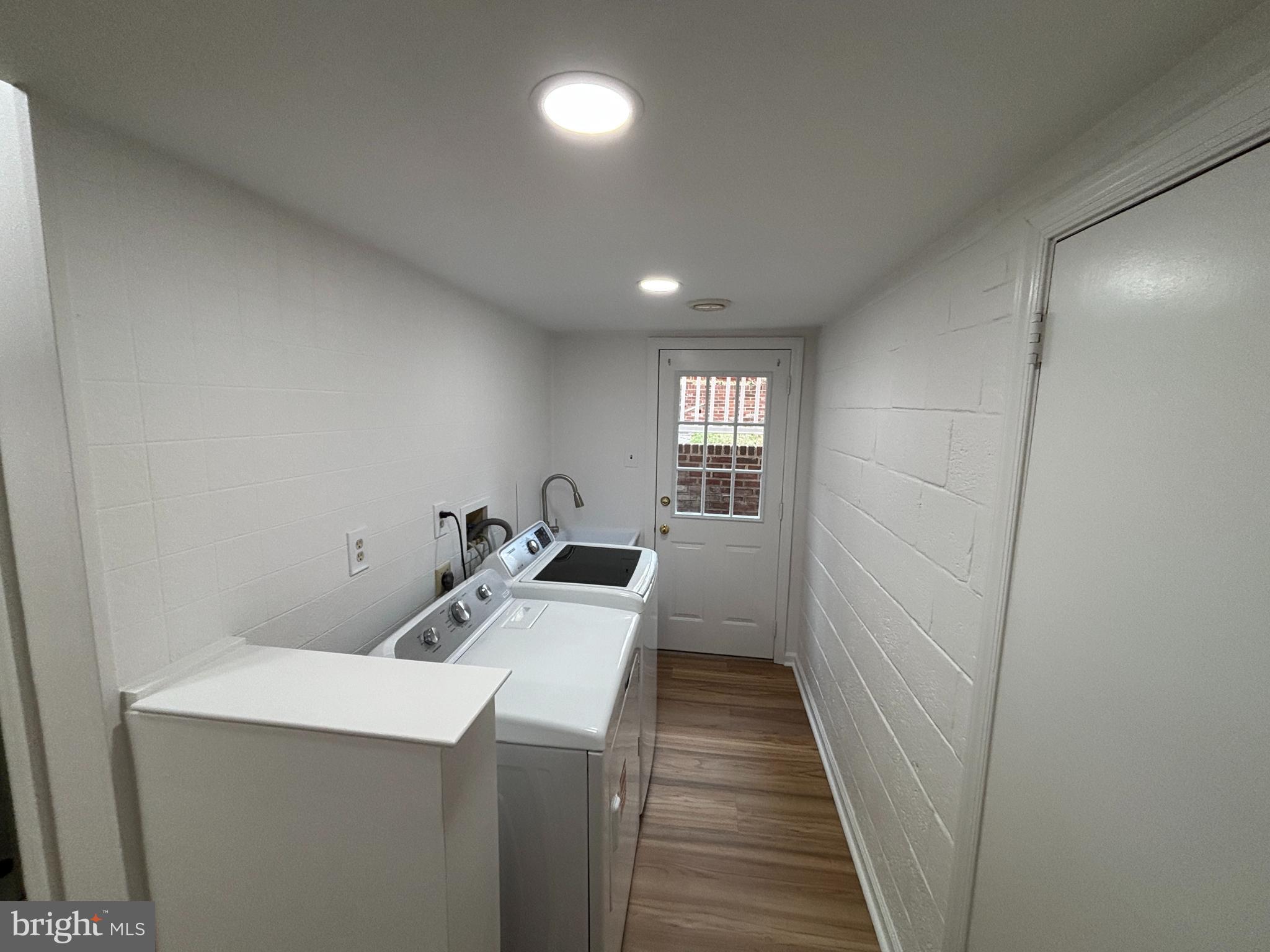 FALLS HILL - Residential