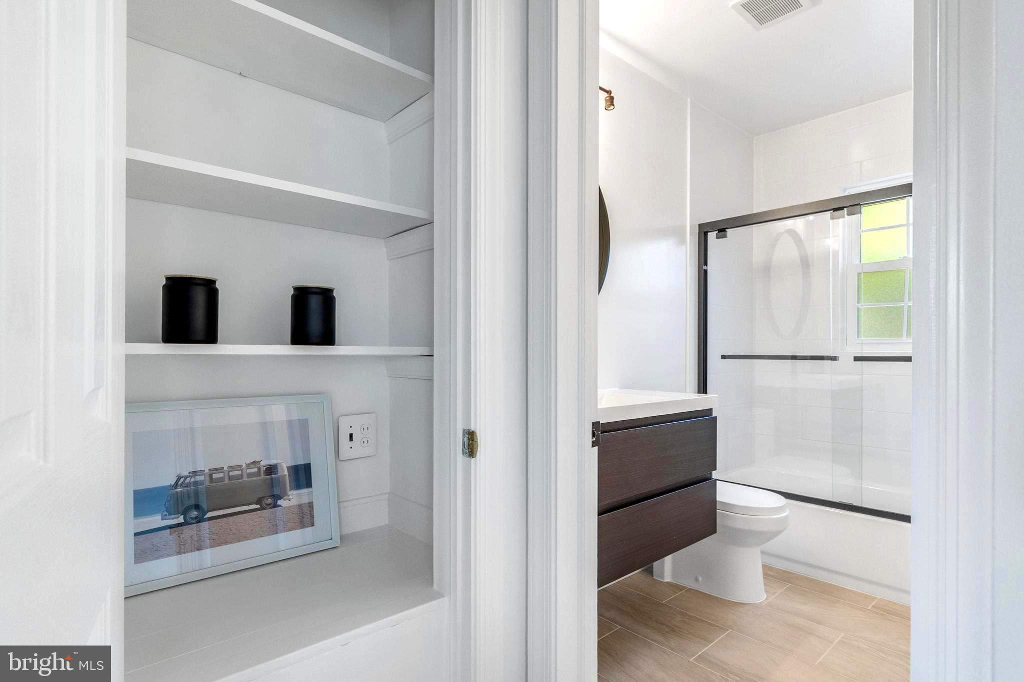 FALLS HILL - Residential